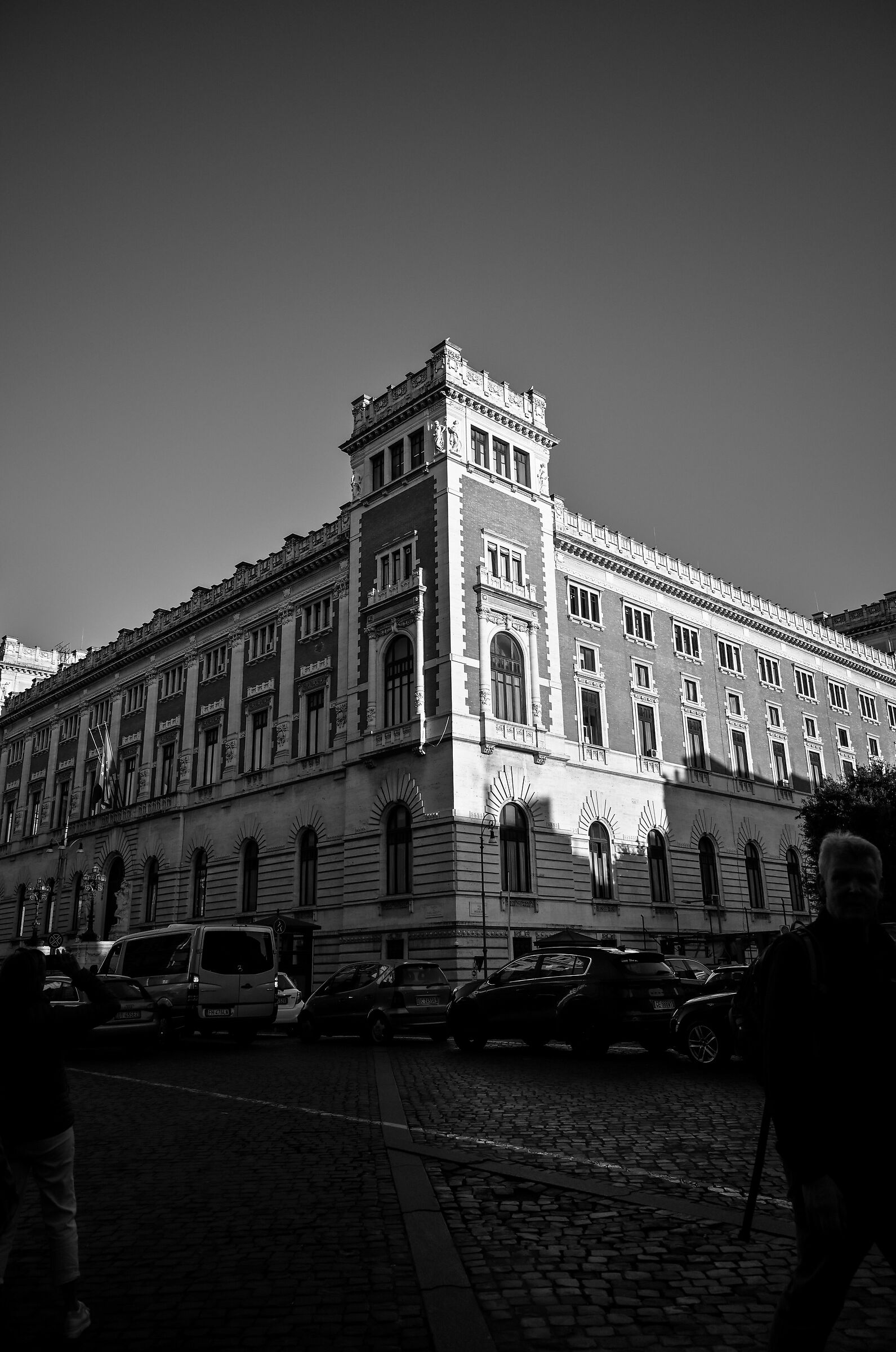 Montecitorio: lights and shadows