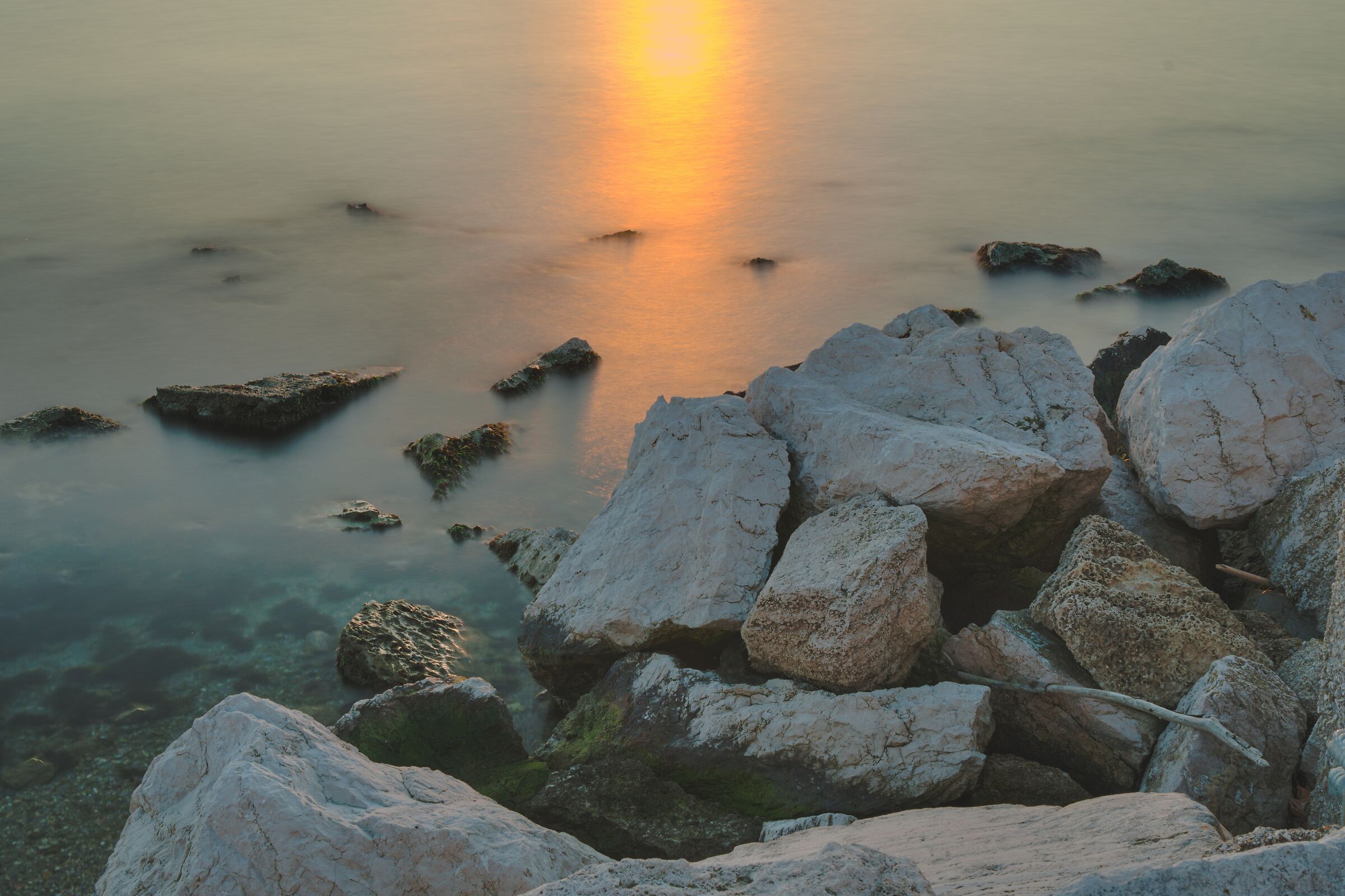 Postprod Sea Rocks