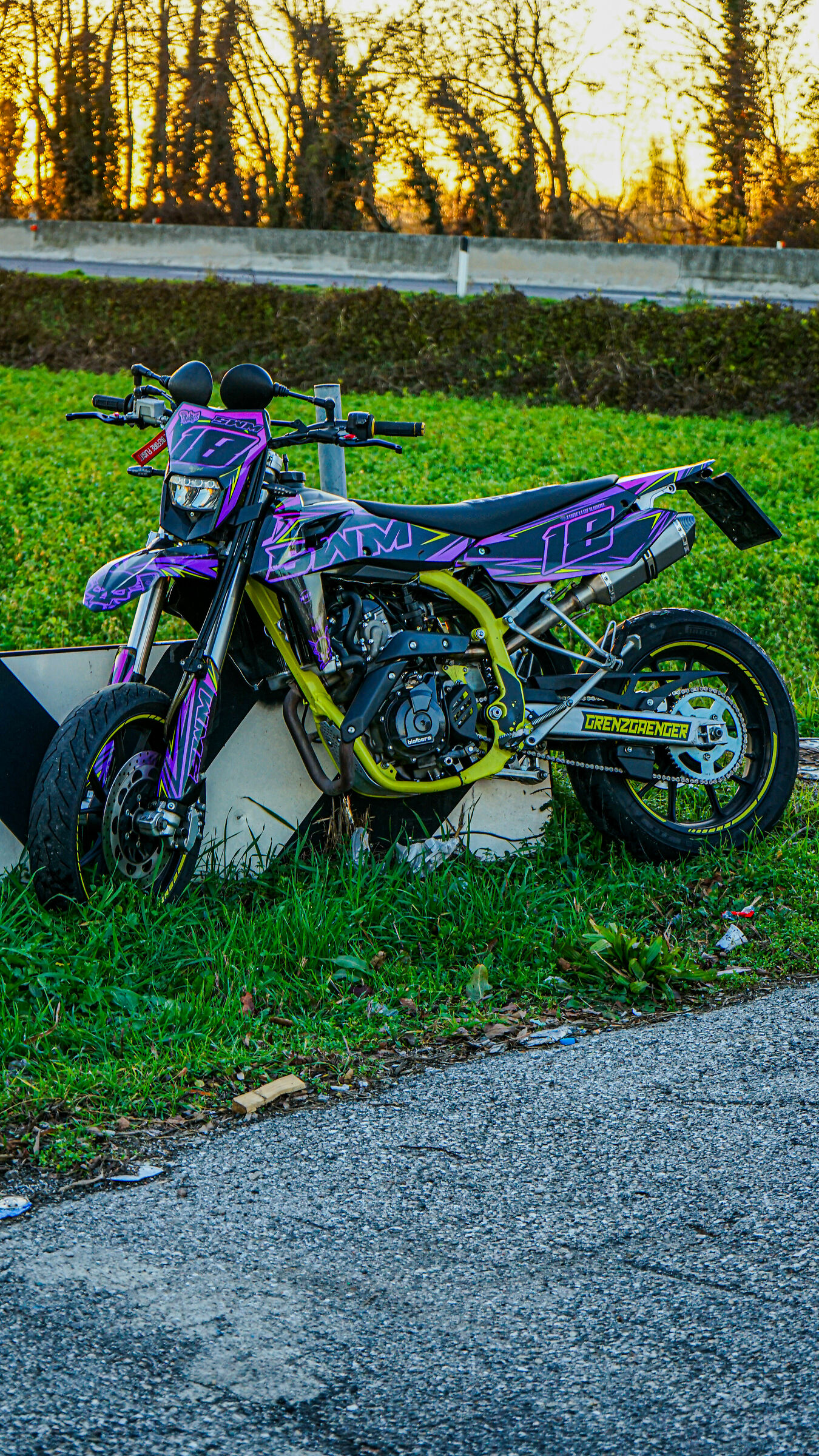 SWM 125
