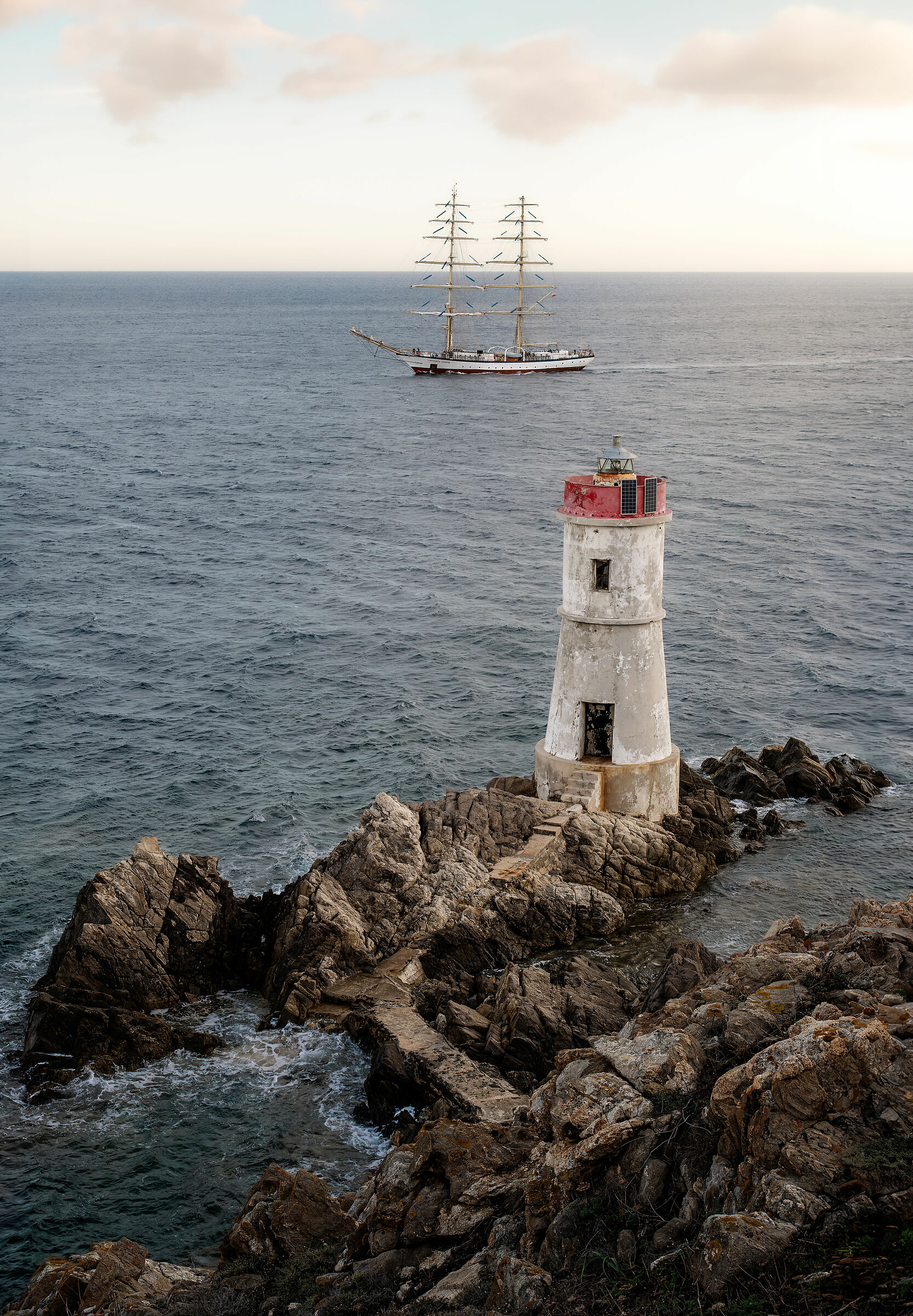 Quando sorridi sei faro, bussola, timone, barca e desti