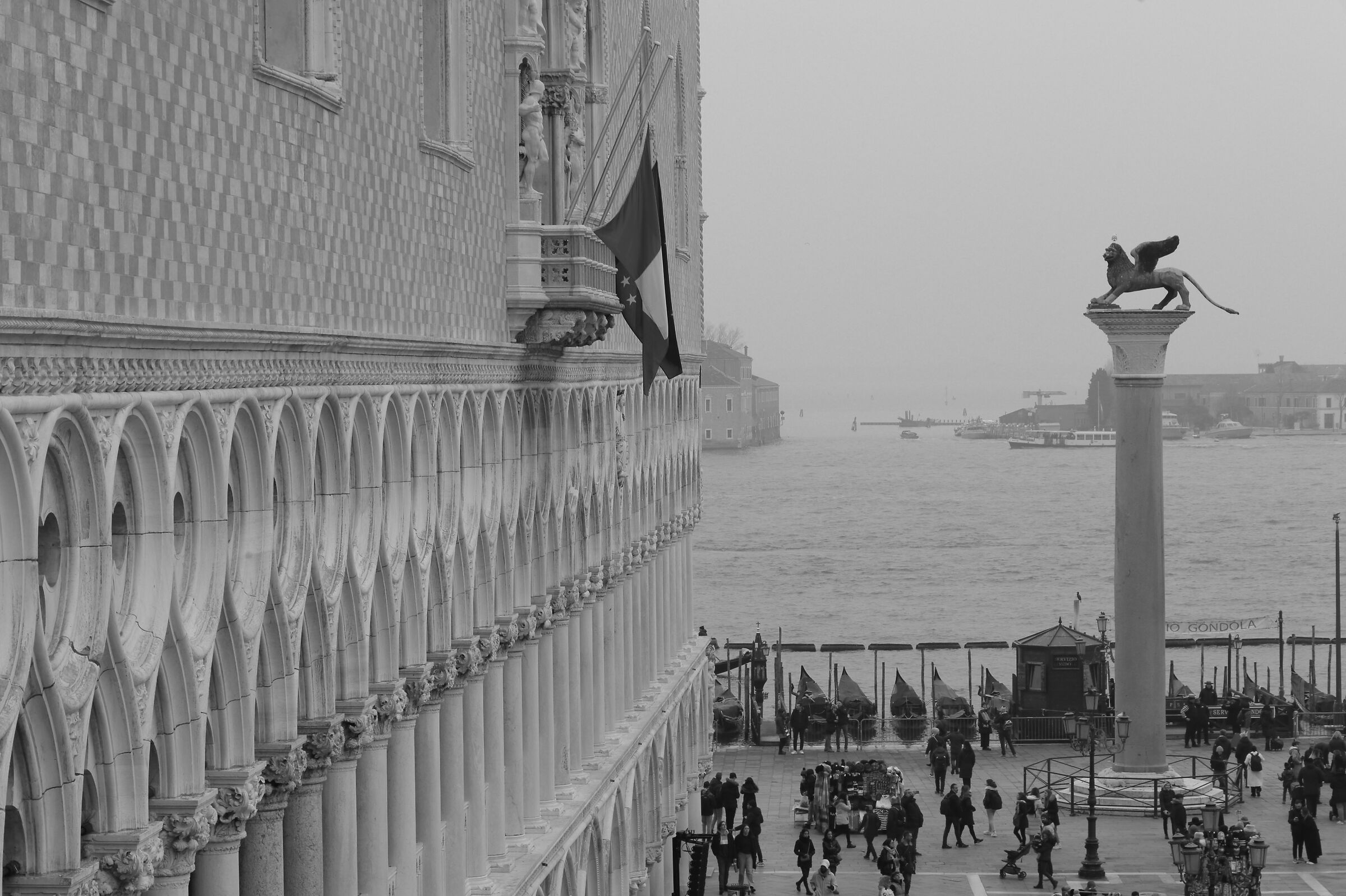 Piazza San Marco...dettagli