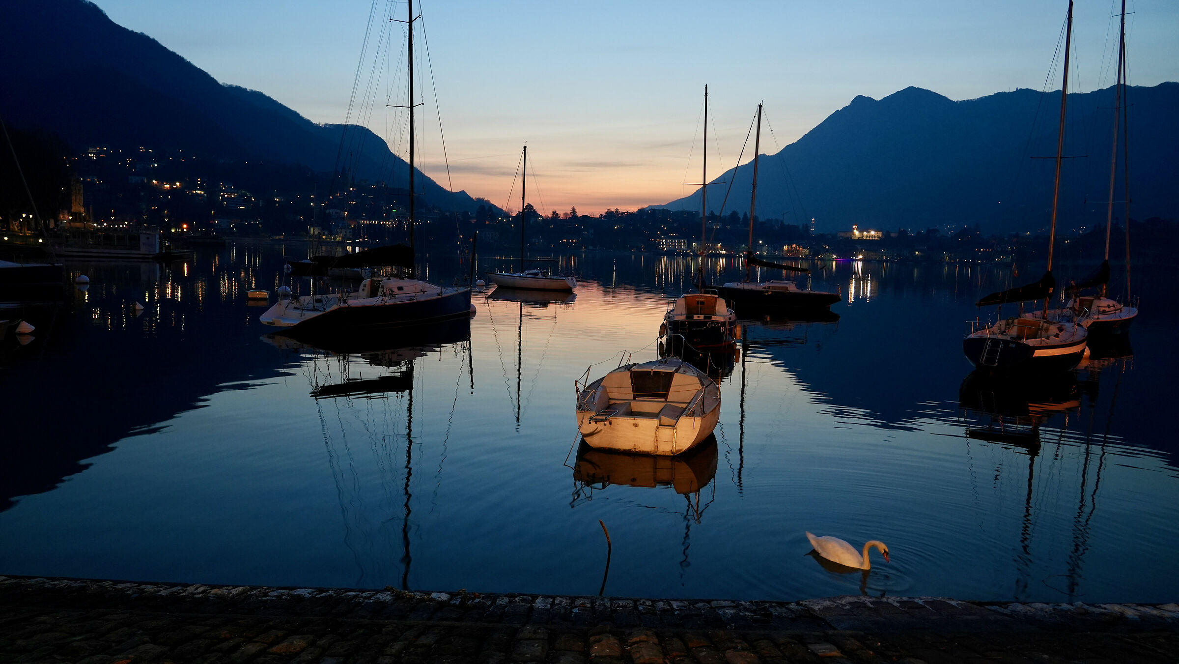 Winter sunset on the lakefront of Lecco