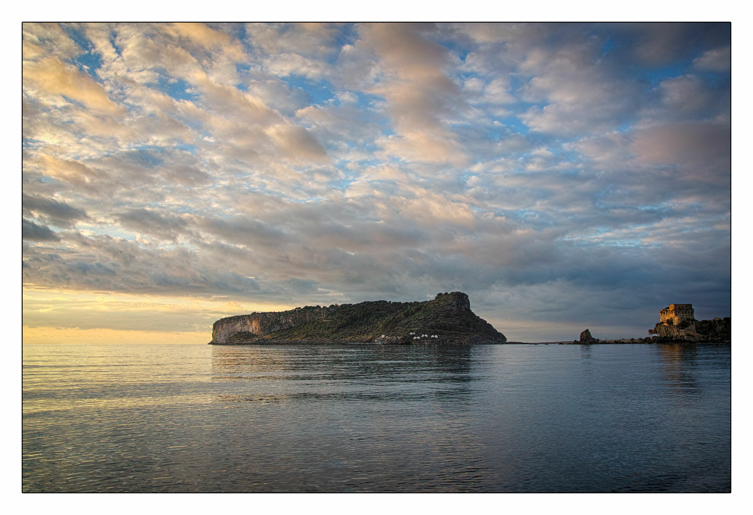 Fiuzzi Tower and Dino Island at sunset.