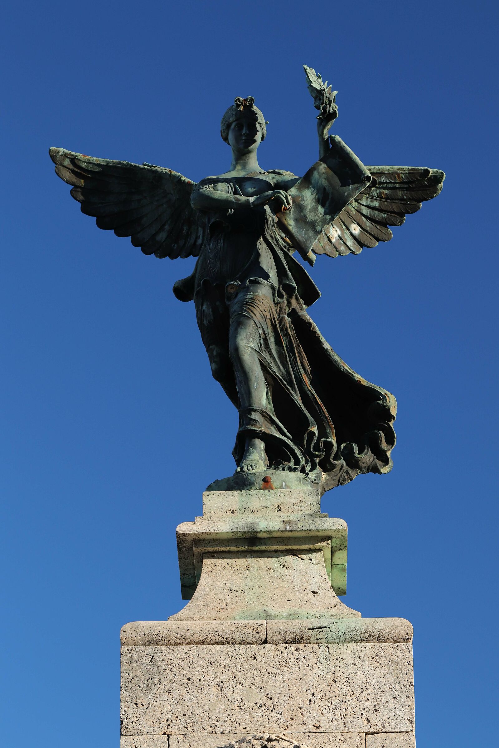 The sun bothers me...