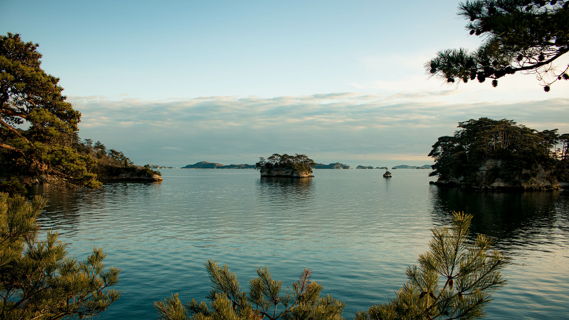 Small islands inland to Mutsushima Bay