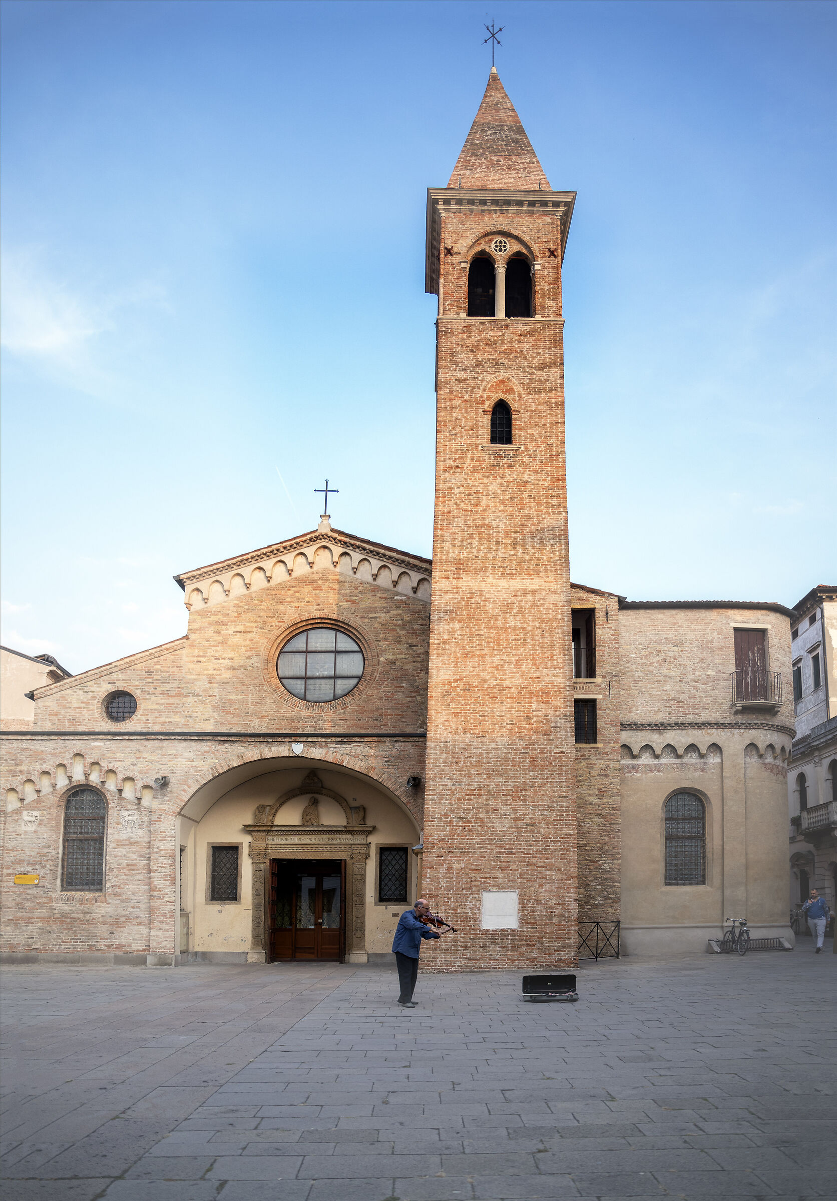 La solitudine del solista...( 7 foto )