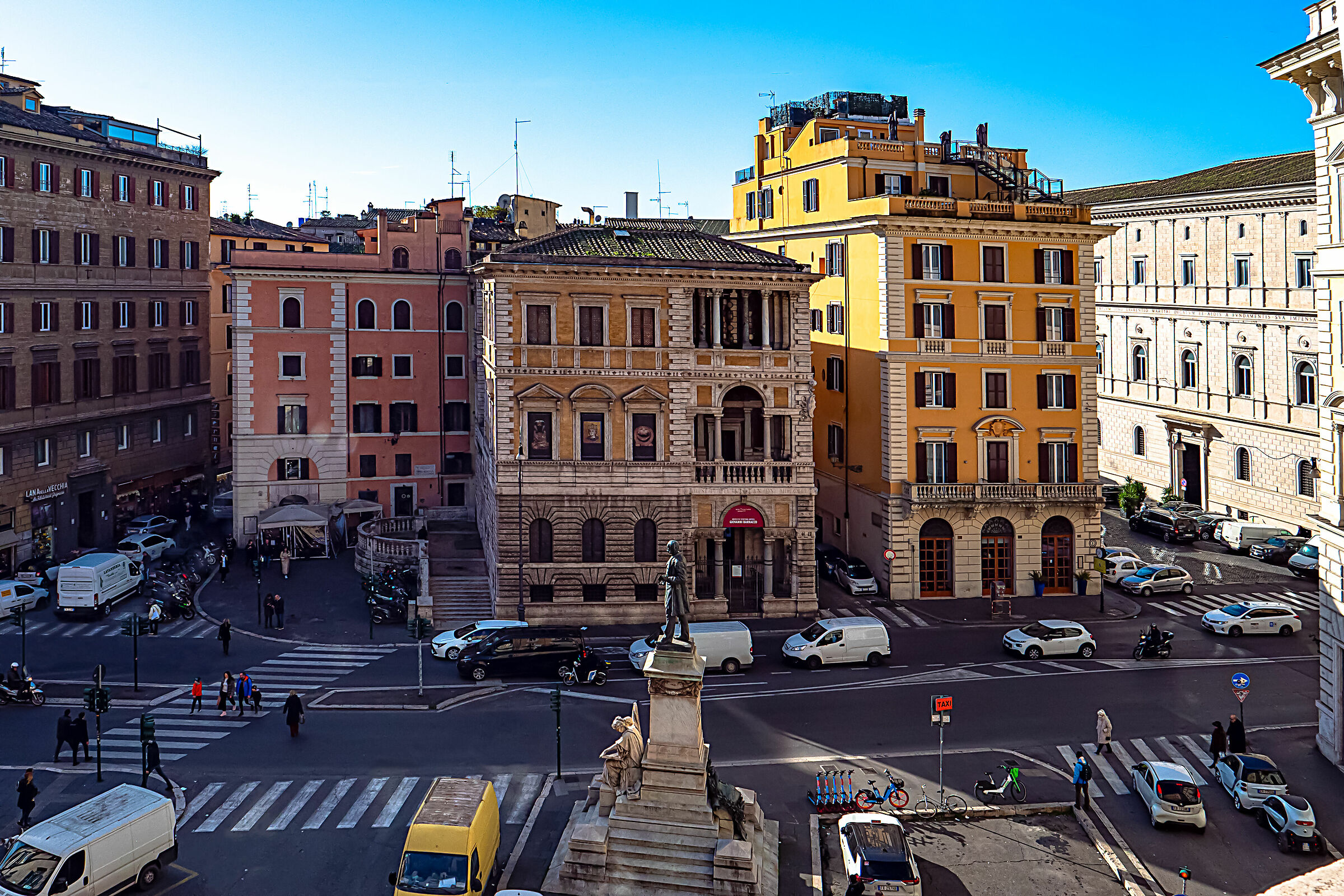 Piazza di S. Pantaleo - Roma