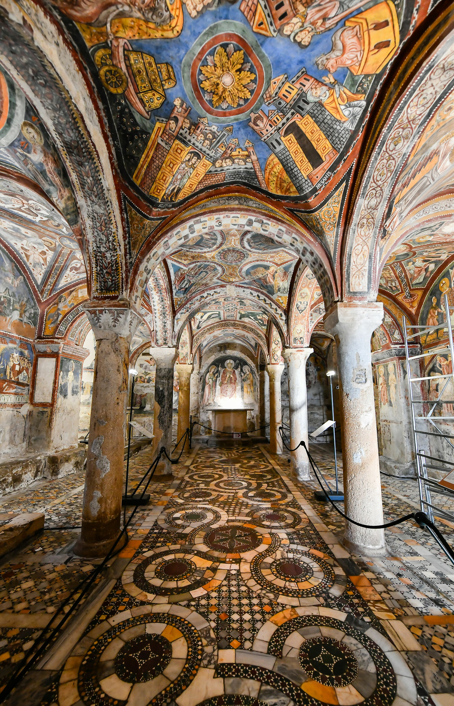 Crypt of St. Magnus in the Cathedral of Anagni (Fr).