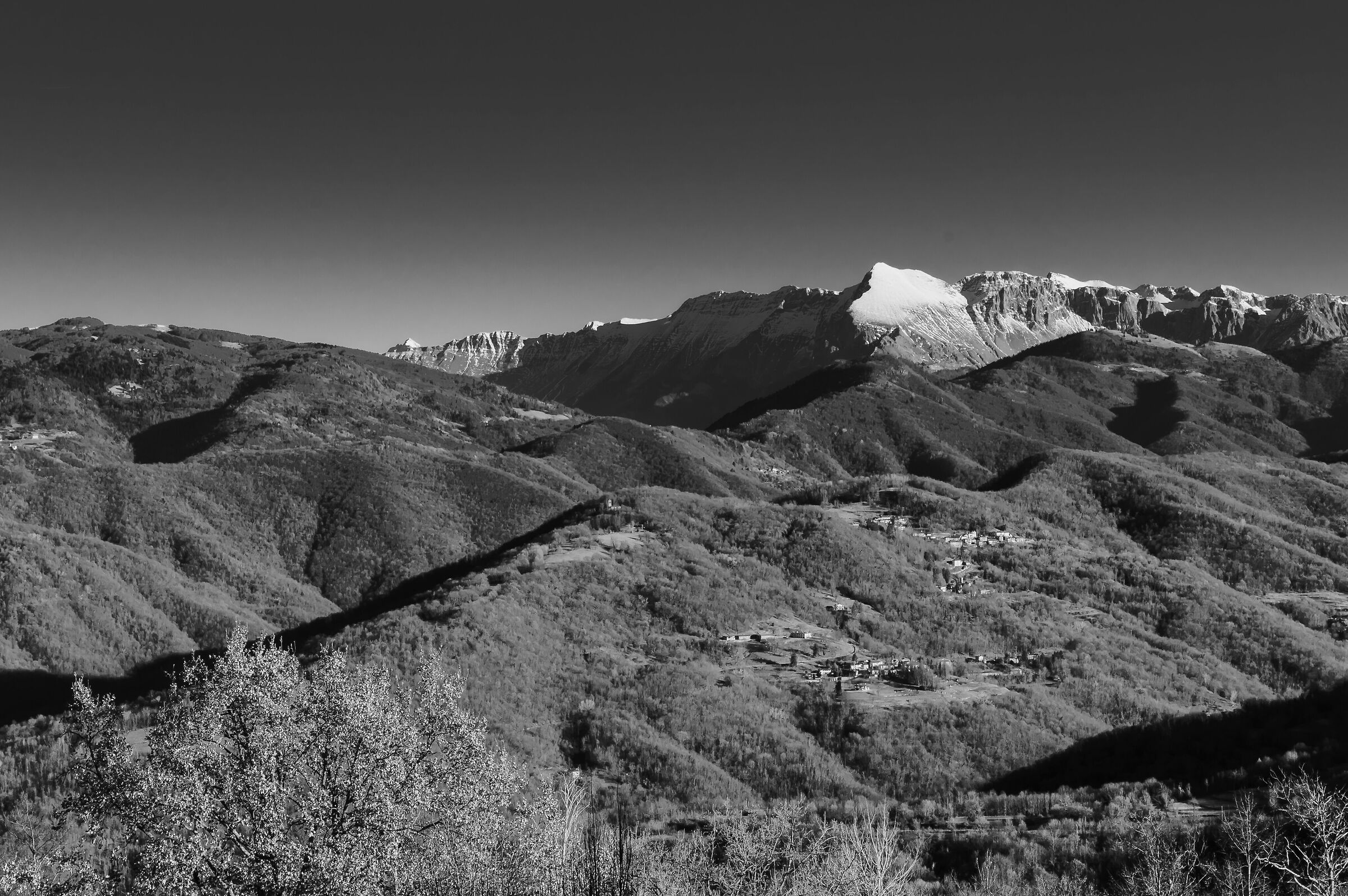 Panorama verso il Monte Nero