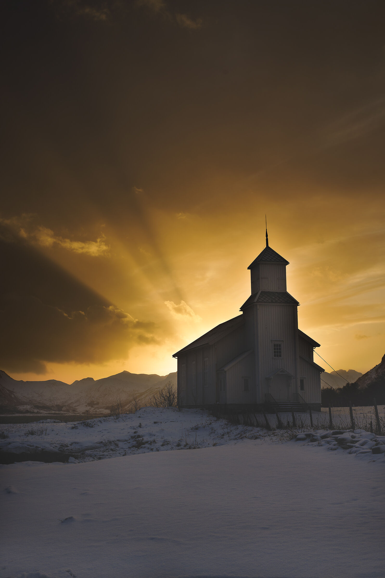 Alba alla chiesetta norvegese