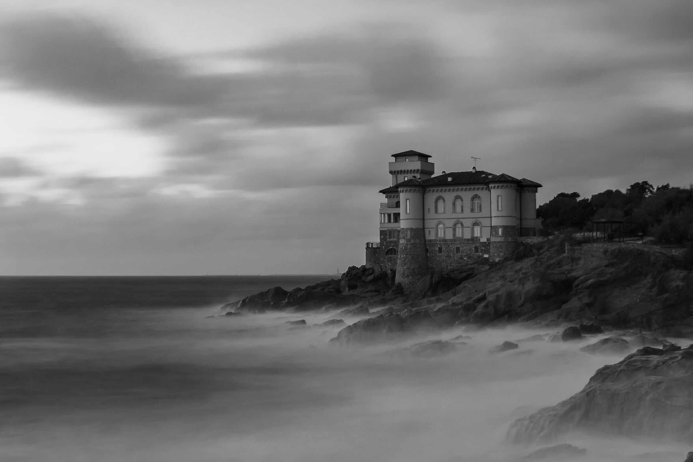 Castel Boccale dark