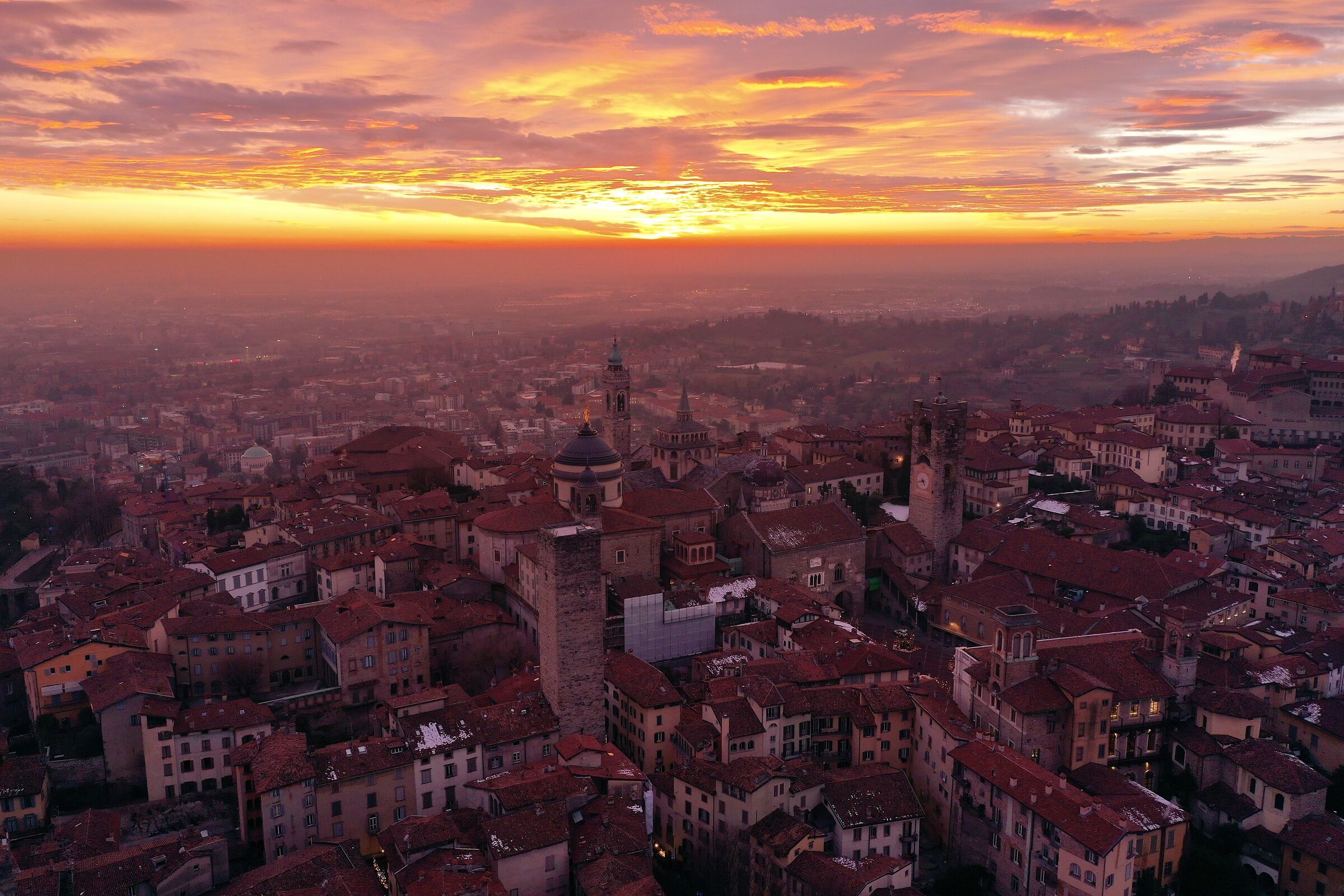 Tramonto su Bergamo Alta