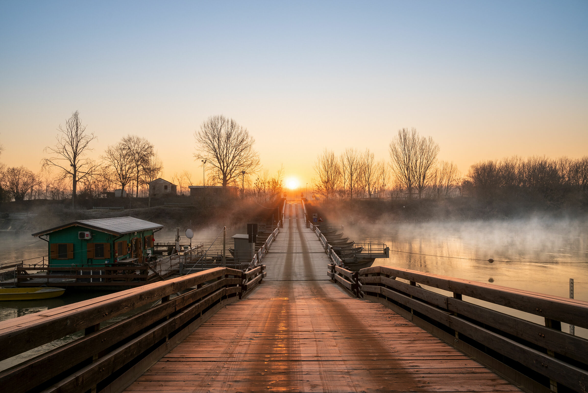 Alba sul ponte