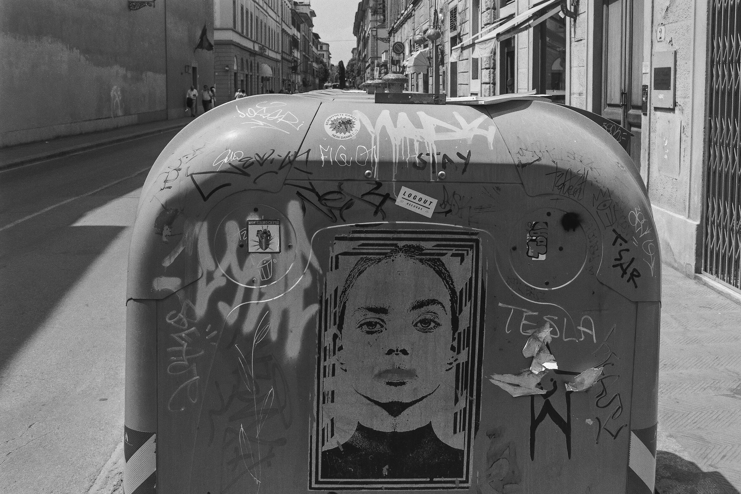 Trash face