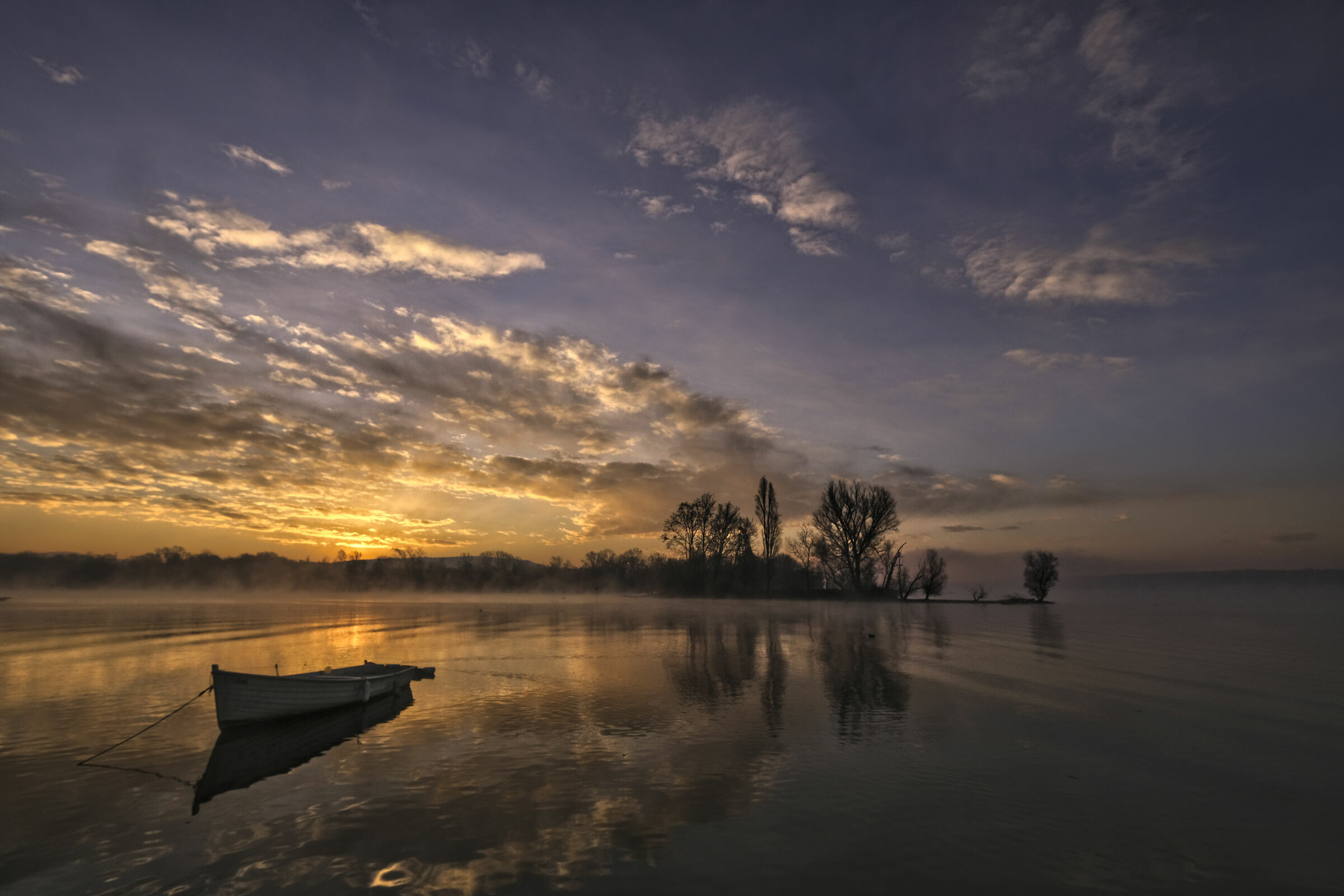 Angera lago