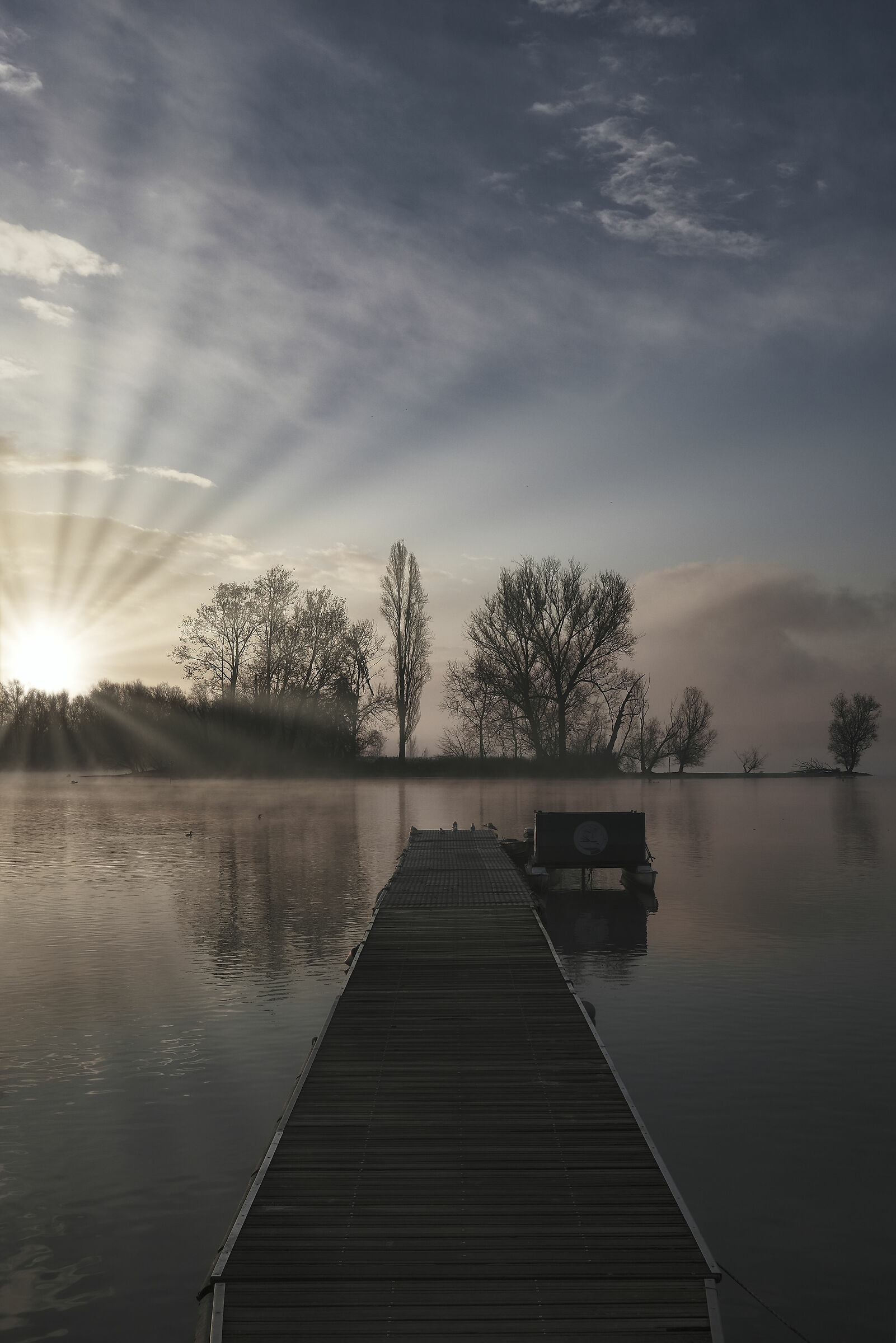 Angera lago