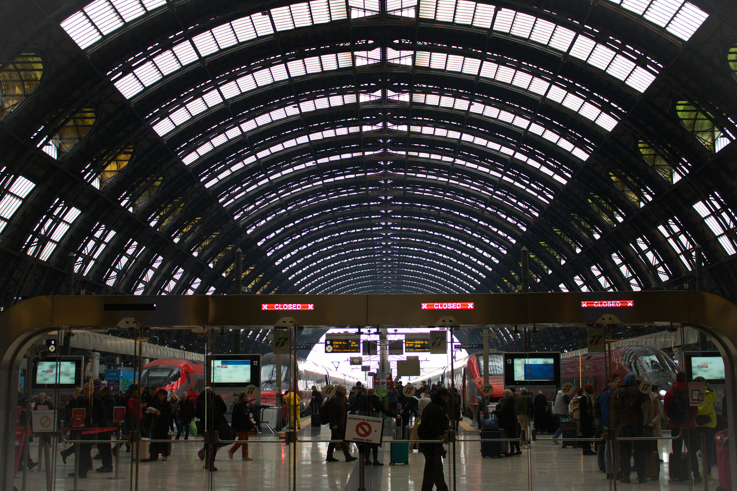 Central Station, Milan