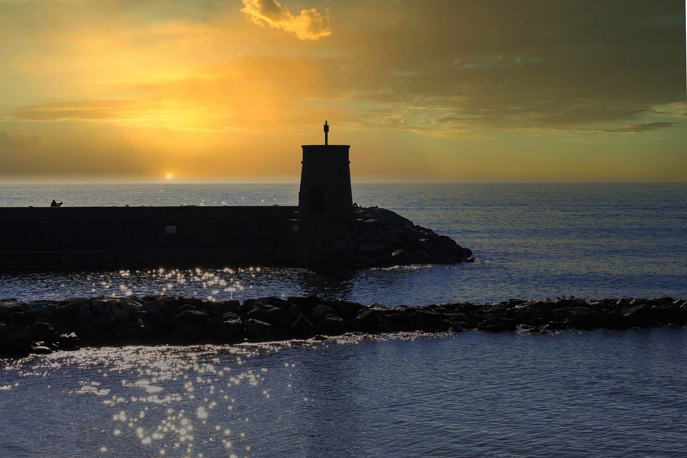 Qui dove il mare luccica