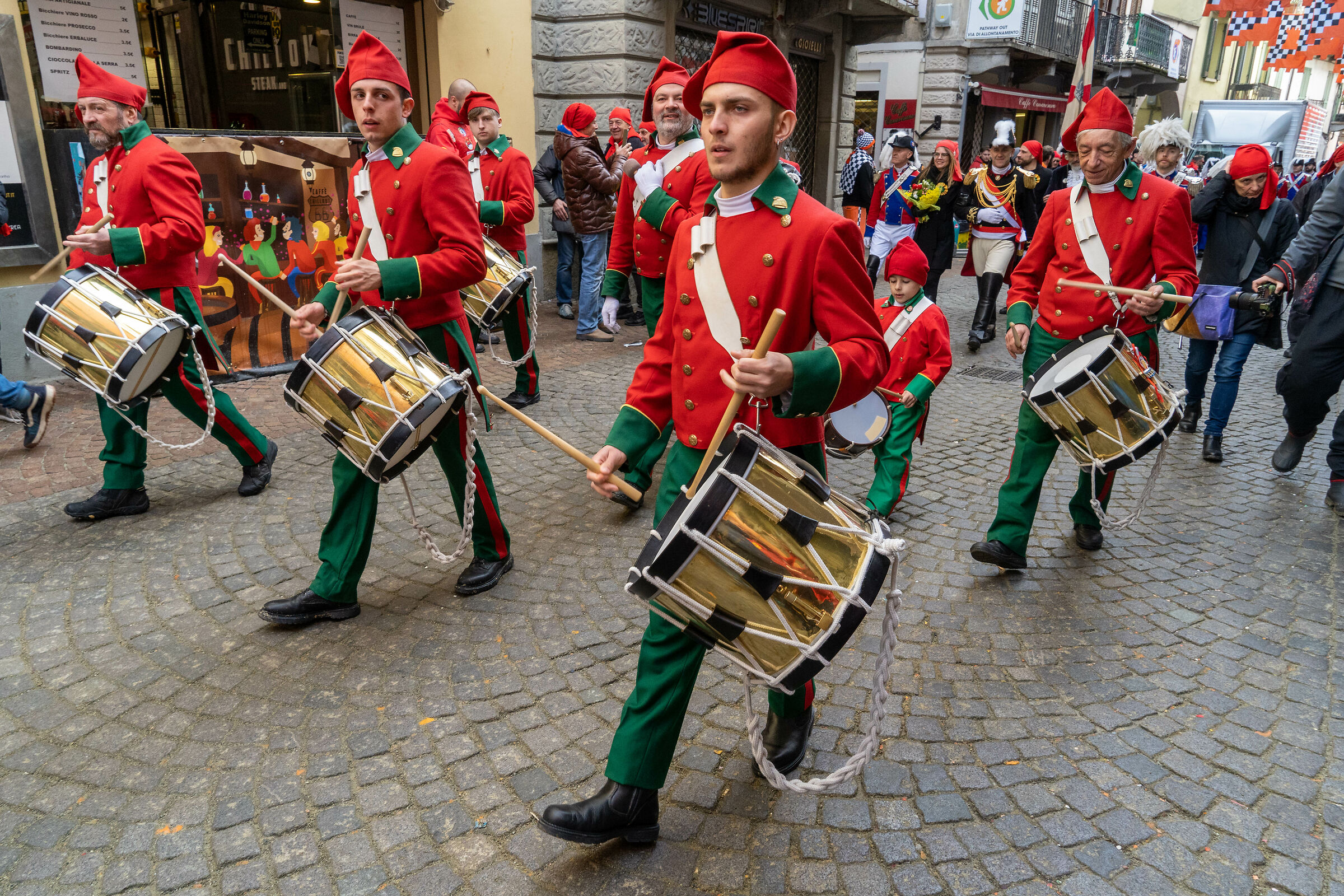 Ivrea: drummers