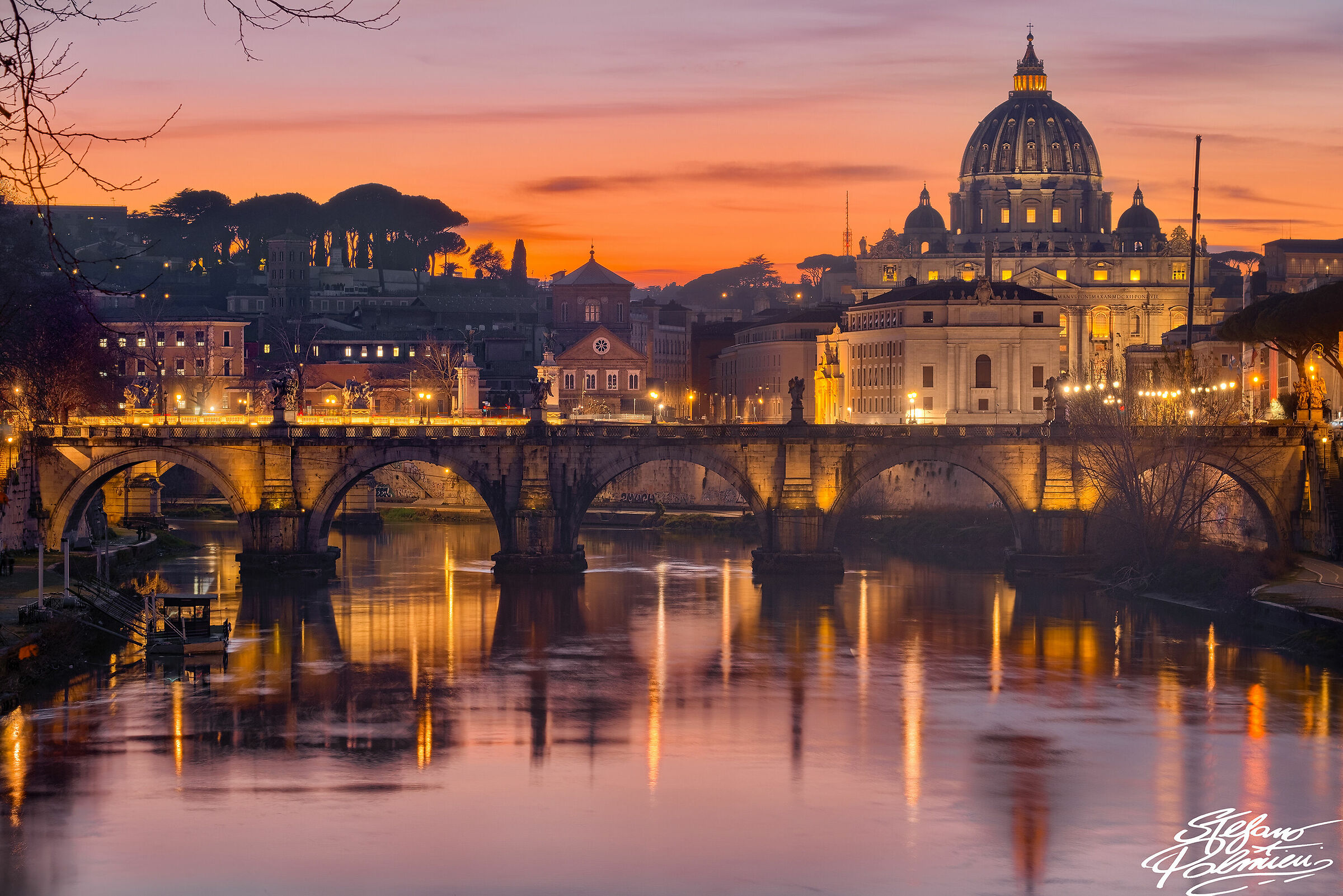 Roma, tramonto da ponte umberto