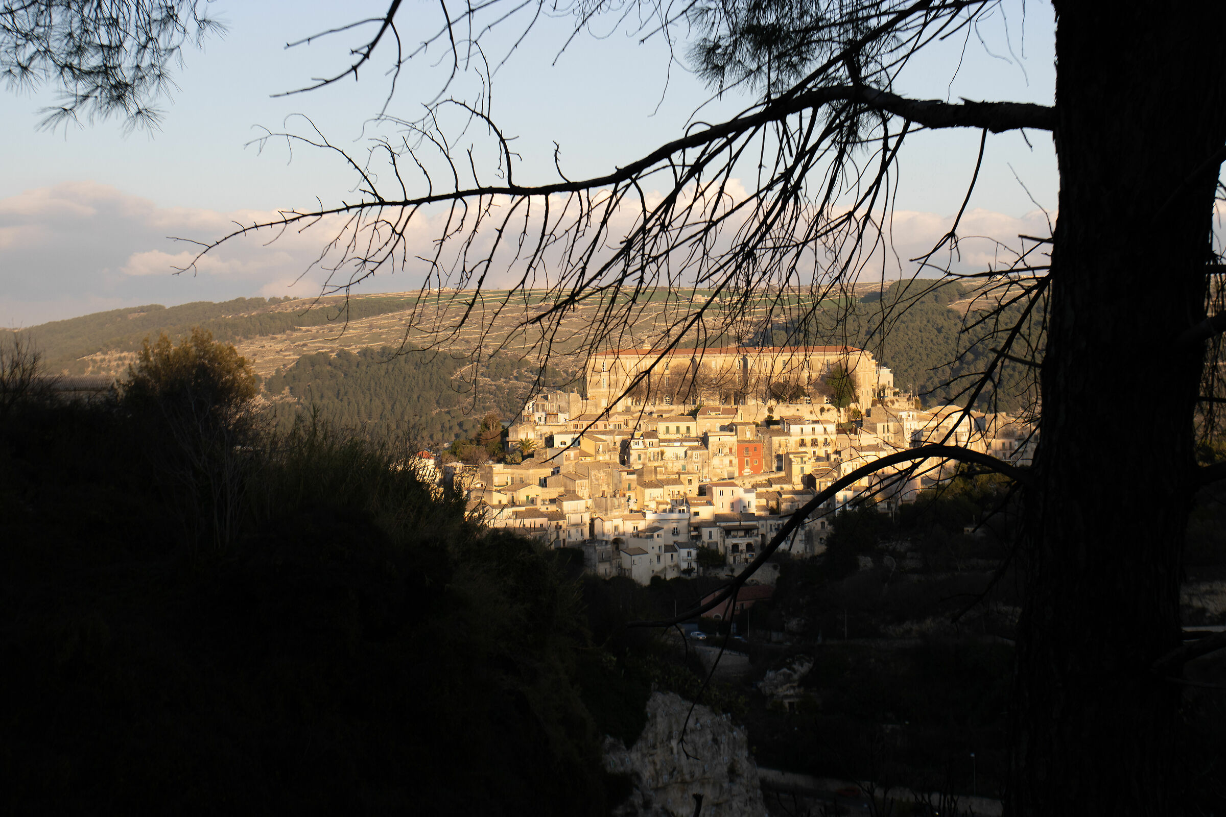 Ragusa Ibla da Piazza Carmine a Ragusa