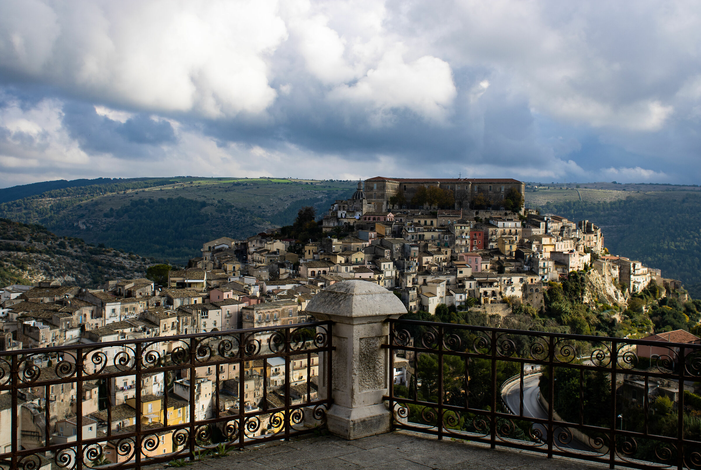 Ragusa Ibla da Santa Maria delle Scale a Ragusa