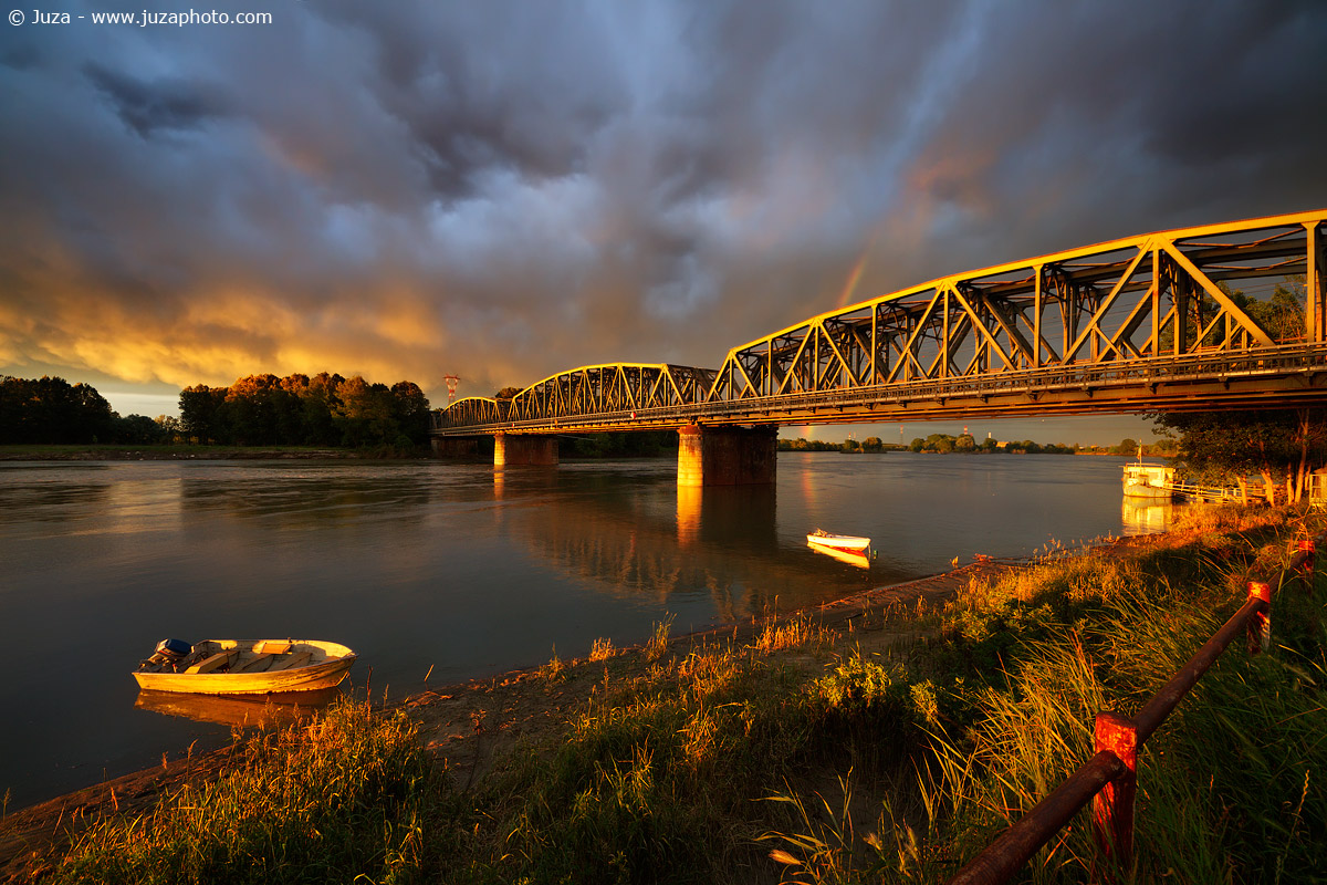 Sunset over the River Po, 016,736