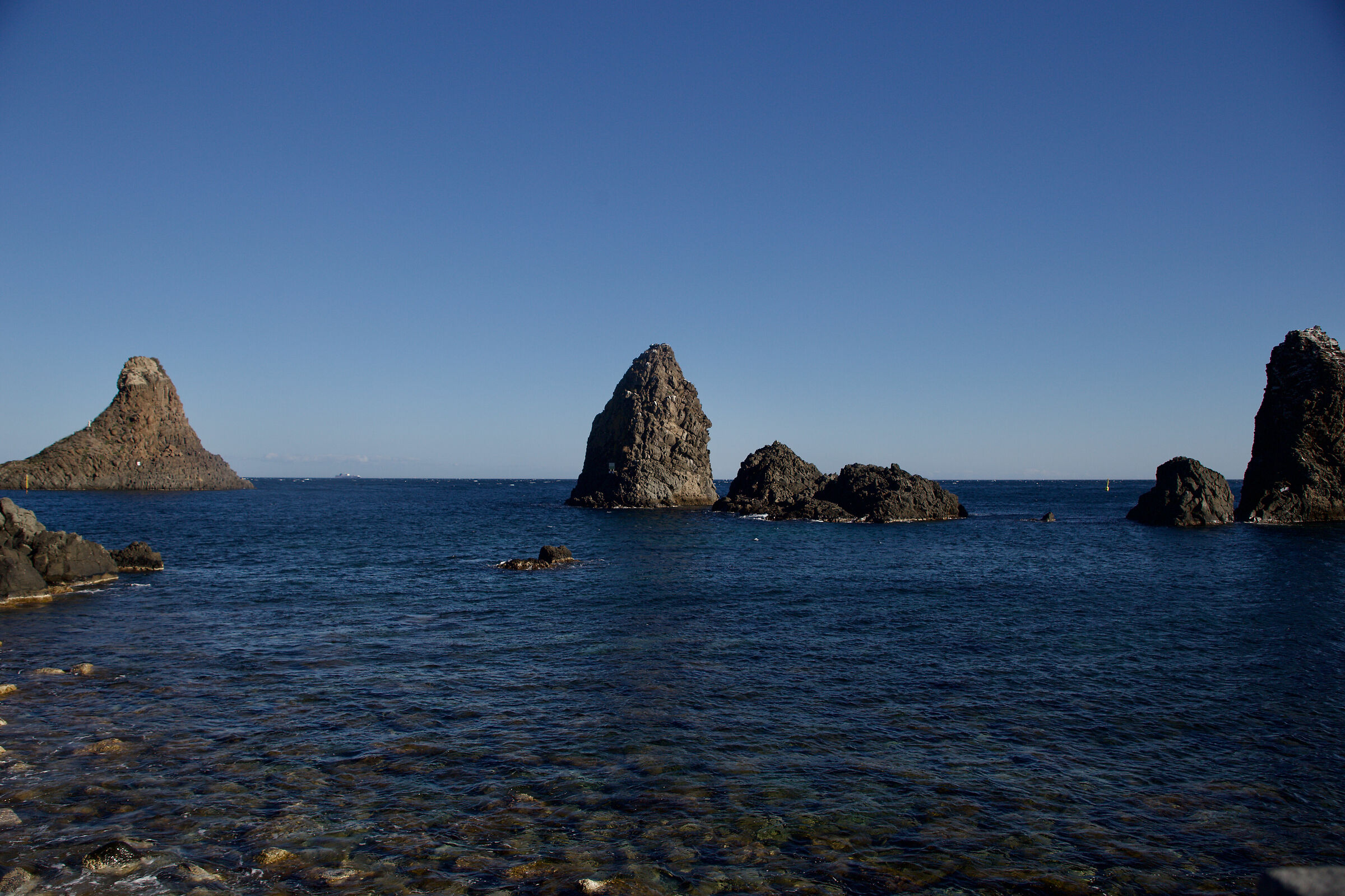 Faraglioni di Aci Trezza