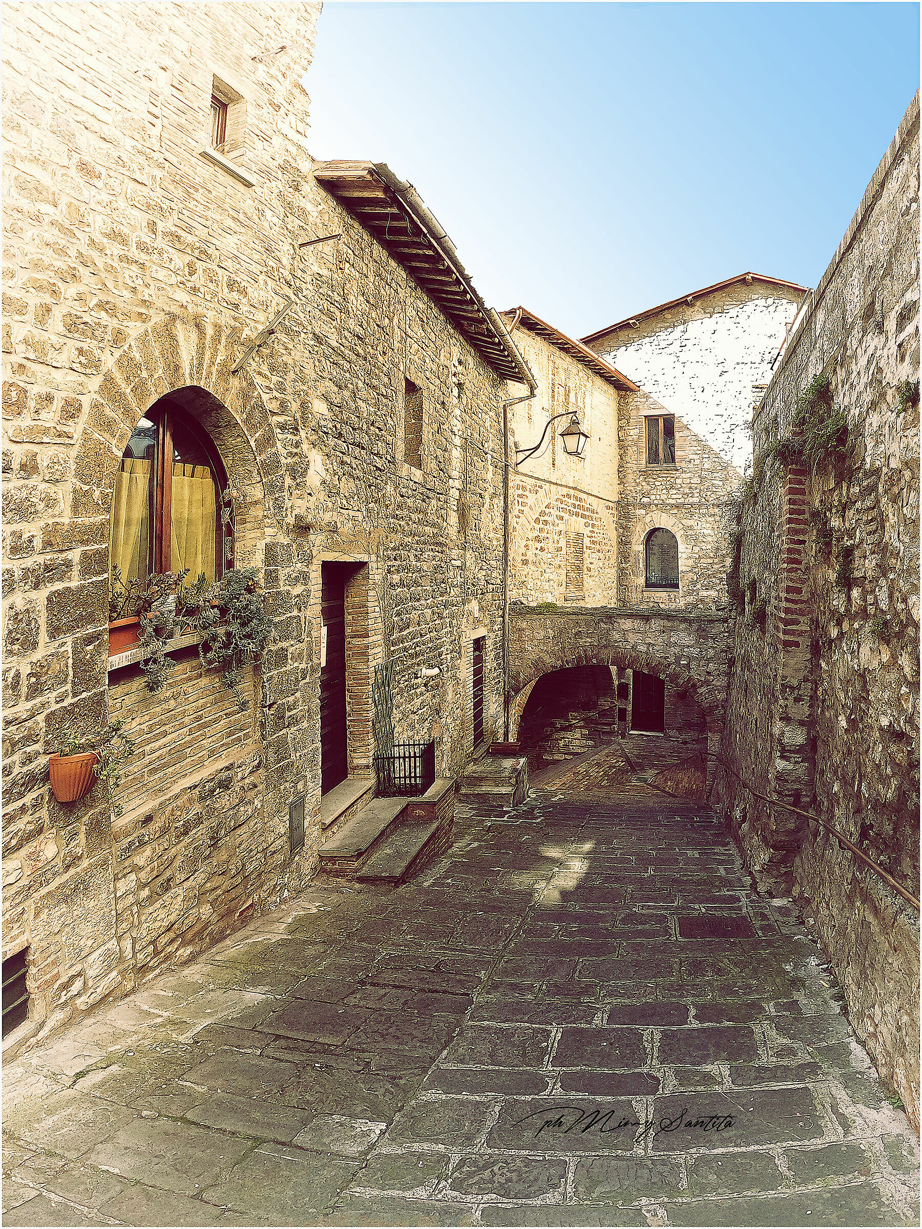per le viuzze di Gubbio    PG   Umbria Bella