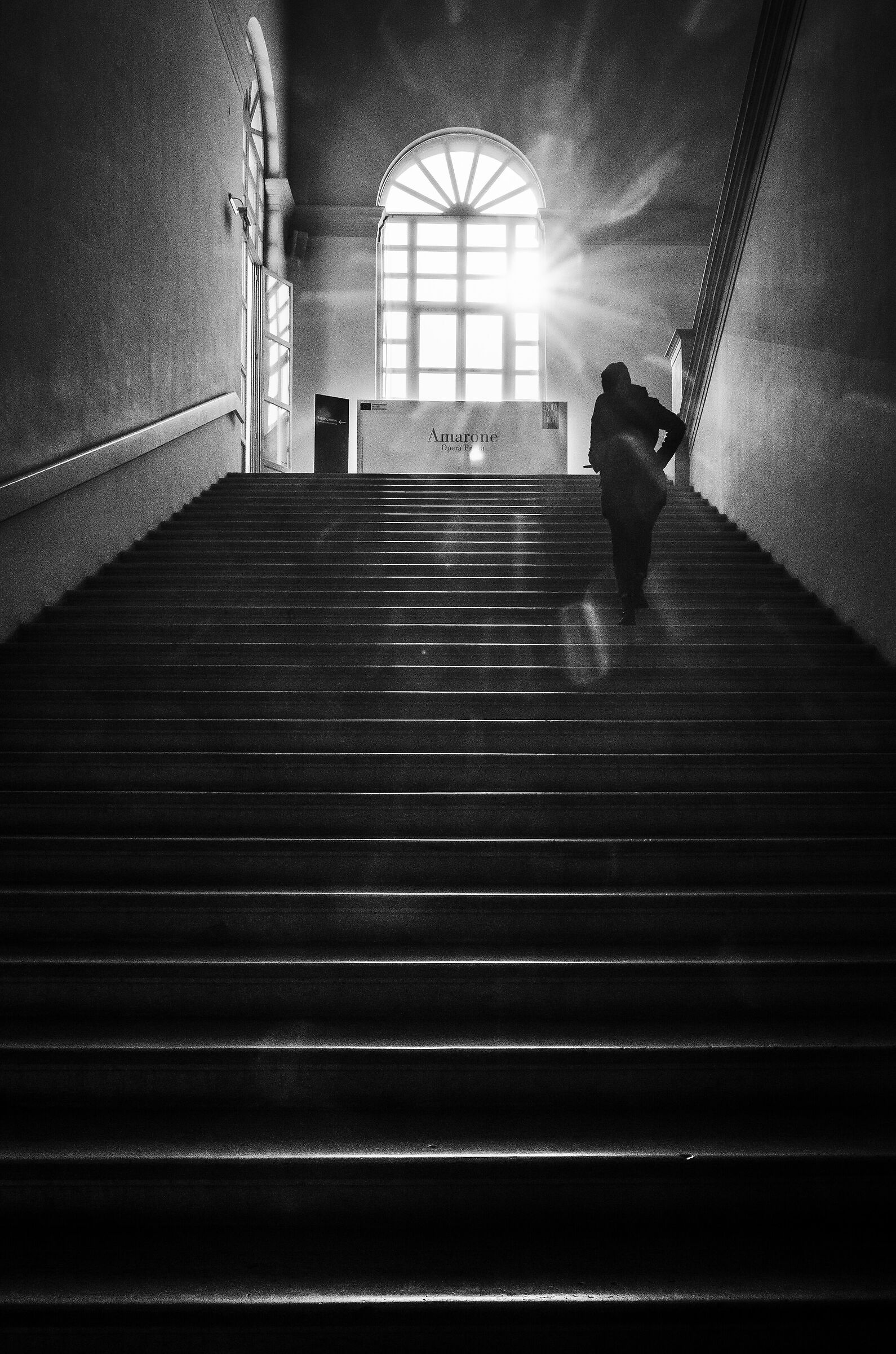 Staircase with flares