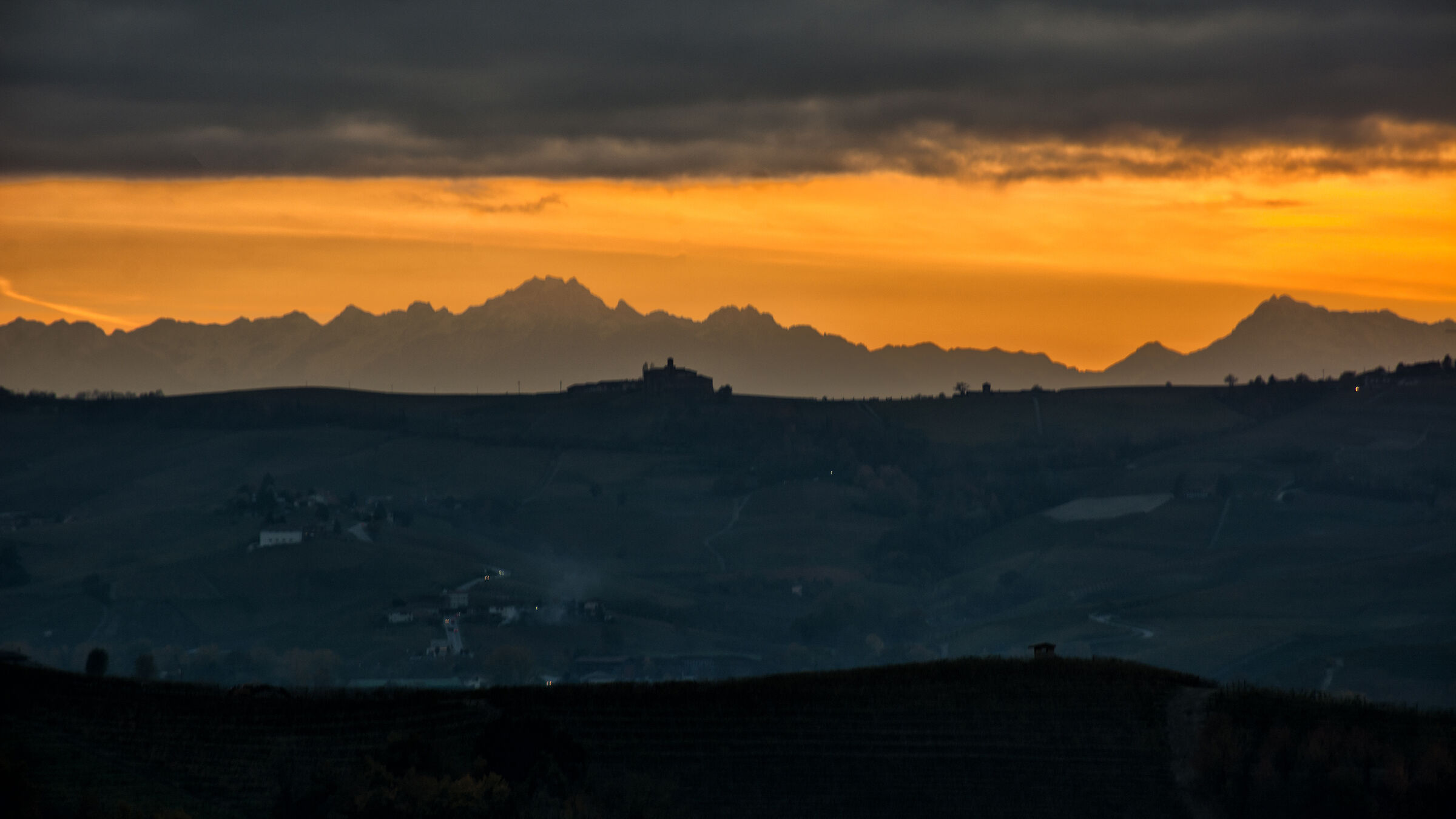 Il tramonto da Grinzane Cavour