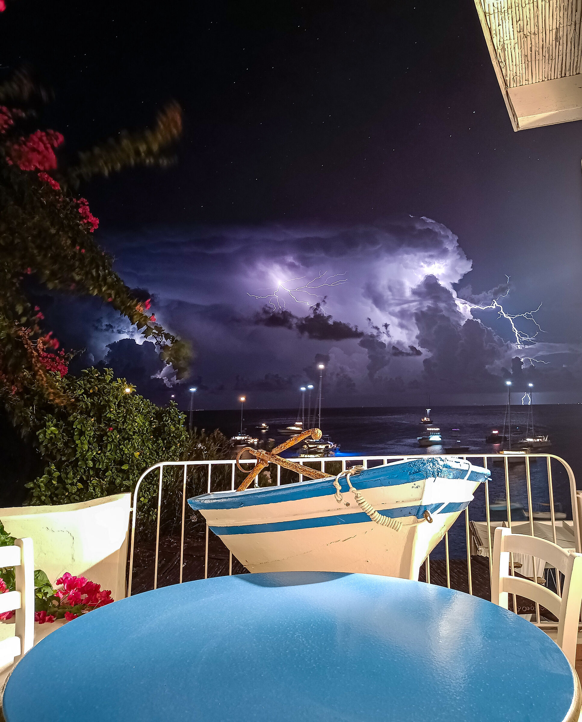 Oltre i confini del male