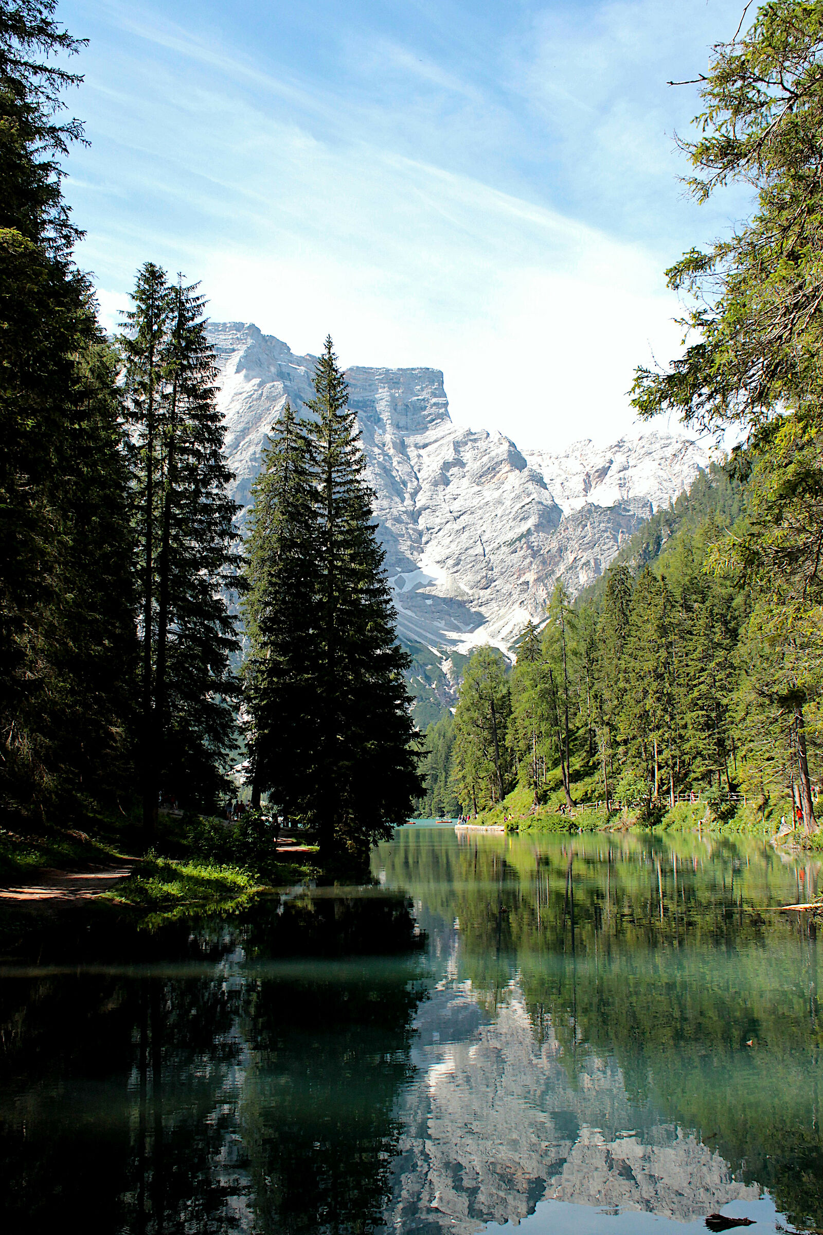 scorcio del lago di Braies