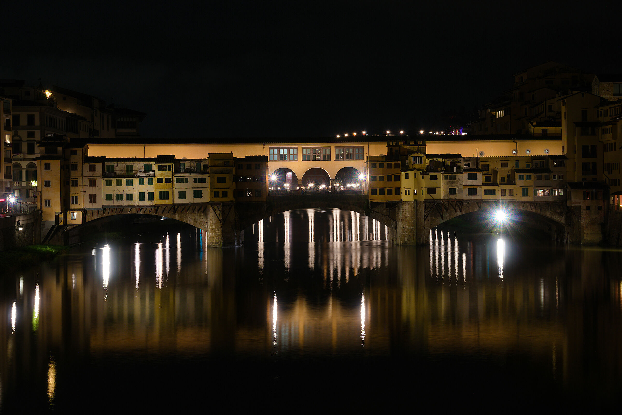 Ponte Vecchio by night