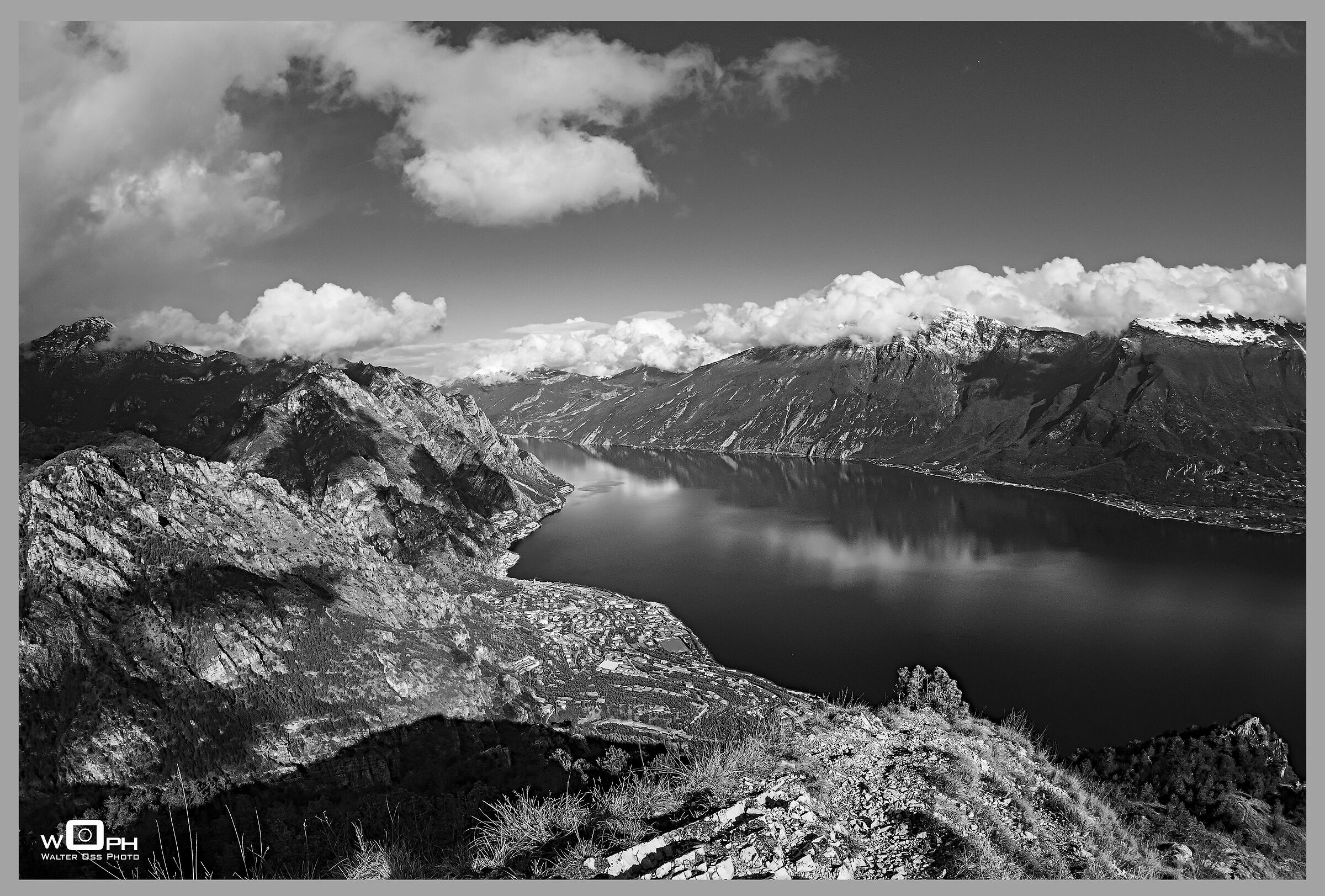Panoramica dal Monte Bestone sul Lago di Garda