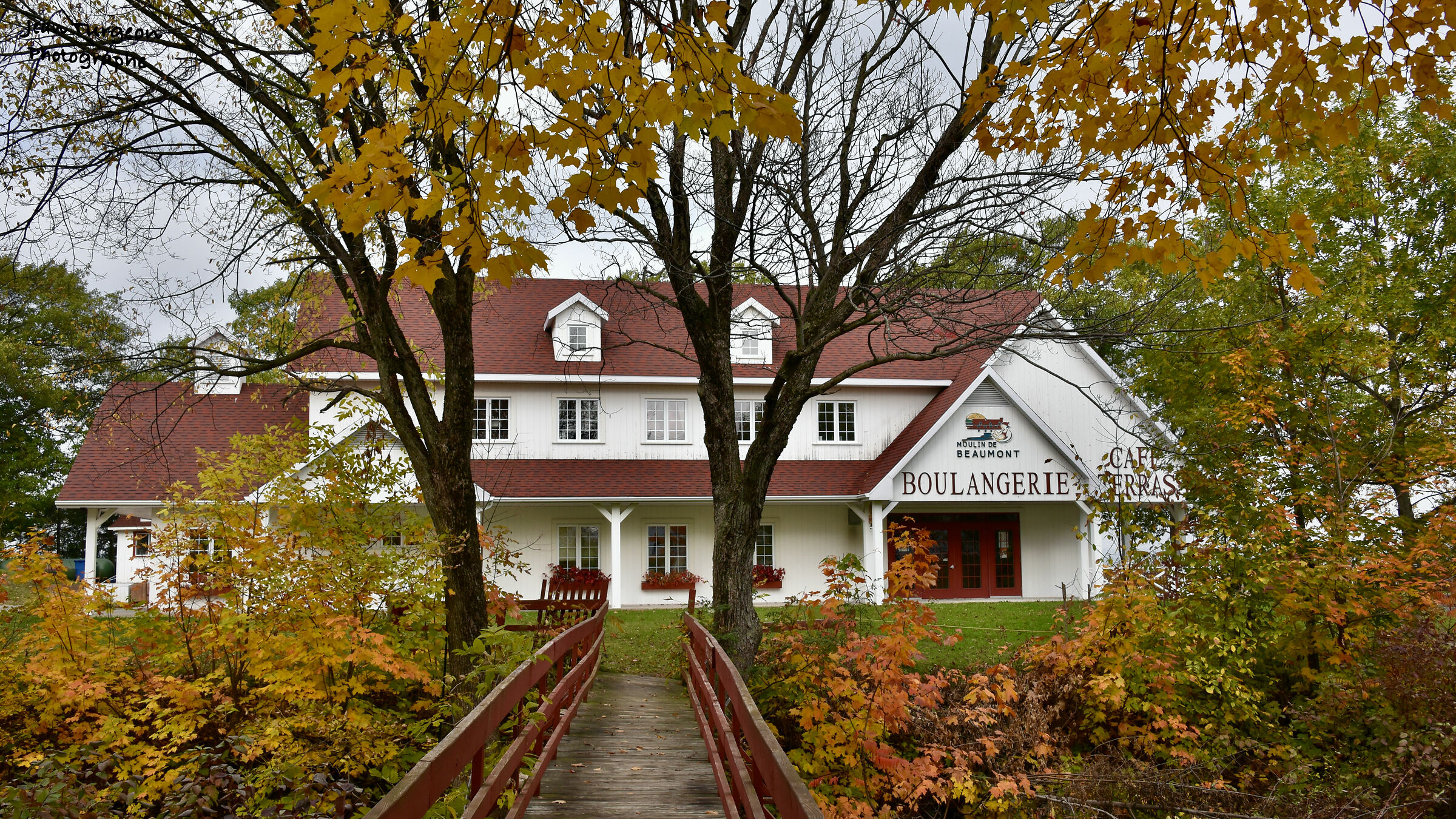 Panetteria + Cafe Terrazza ''Beaumont'' - strada superba