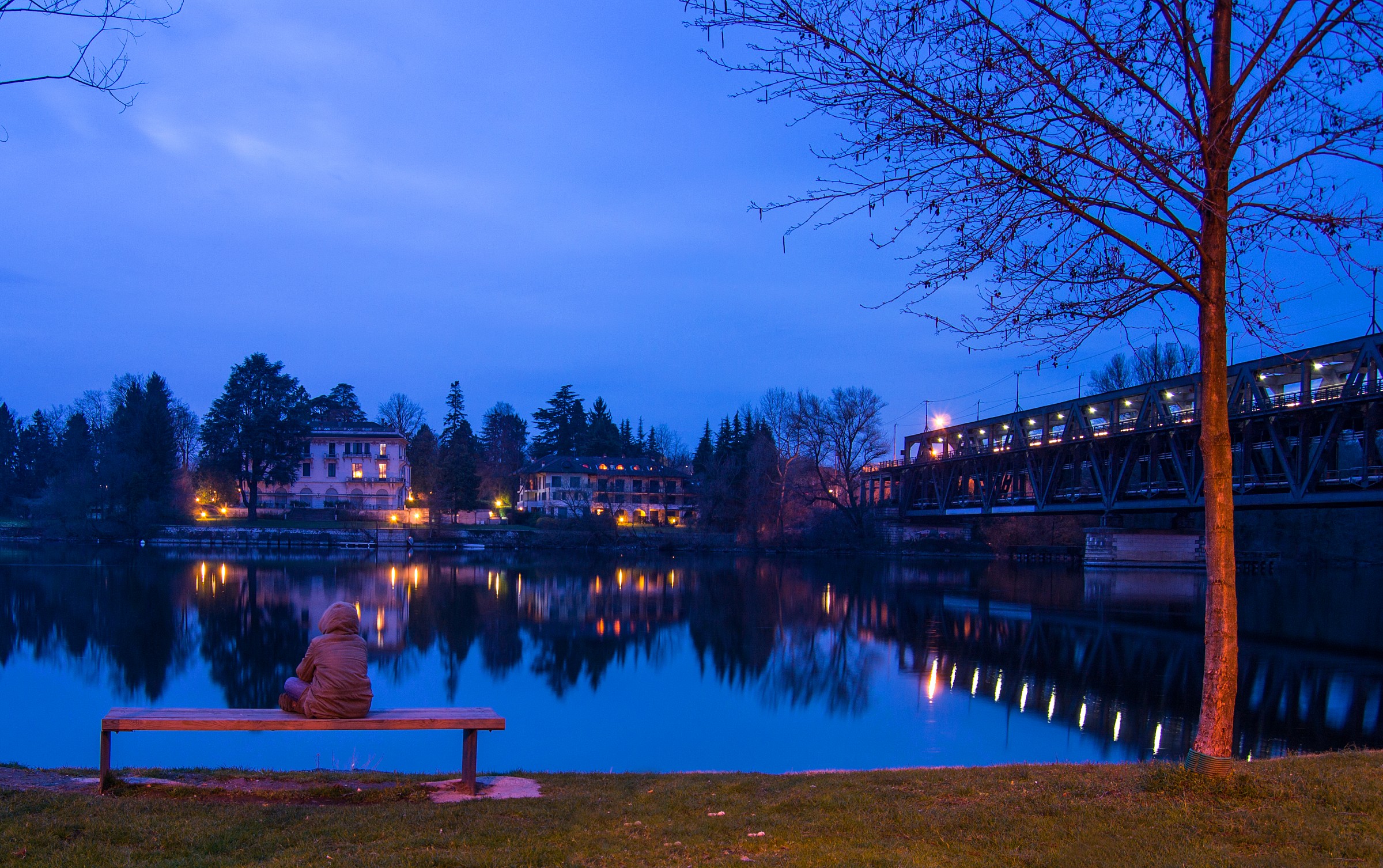 When night falls ...