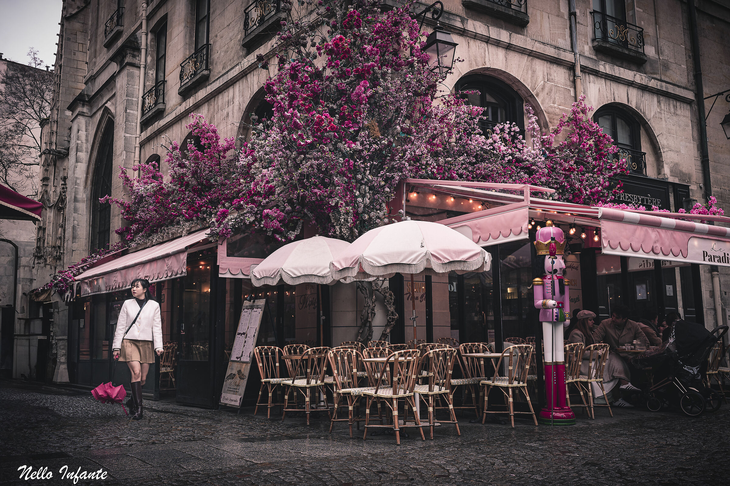Per le strade di Parigi...