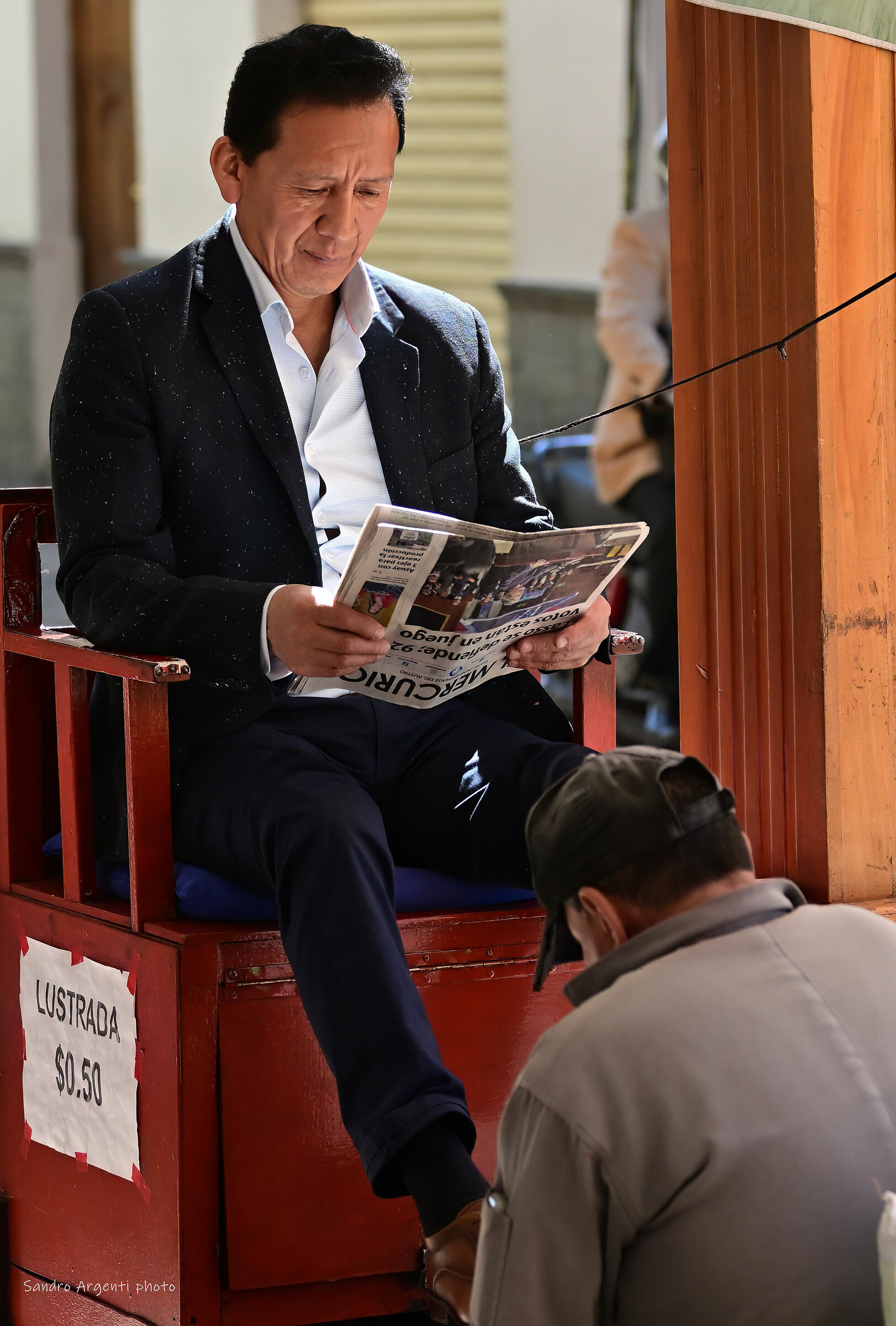 Lustrada $0.50 Ecuador. Nikon Z9 con Nikon F 70-200mm.