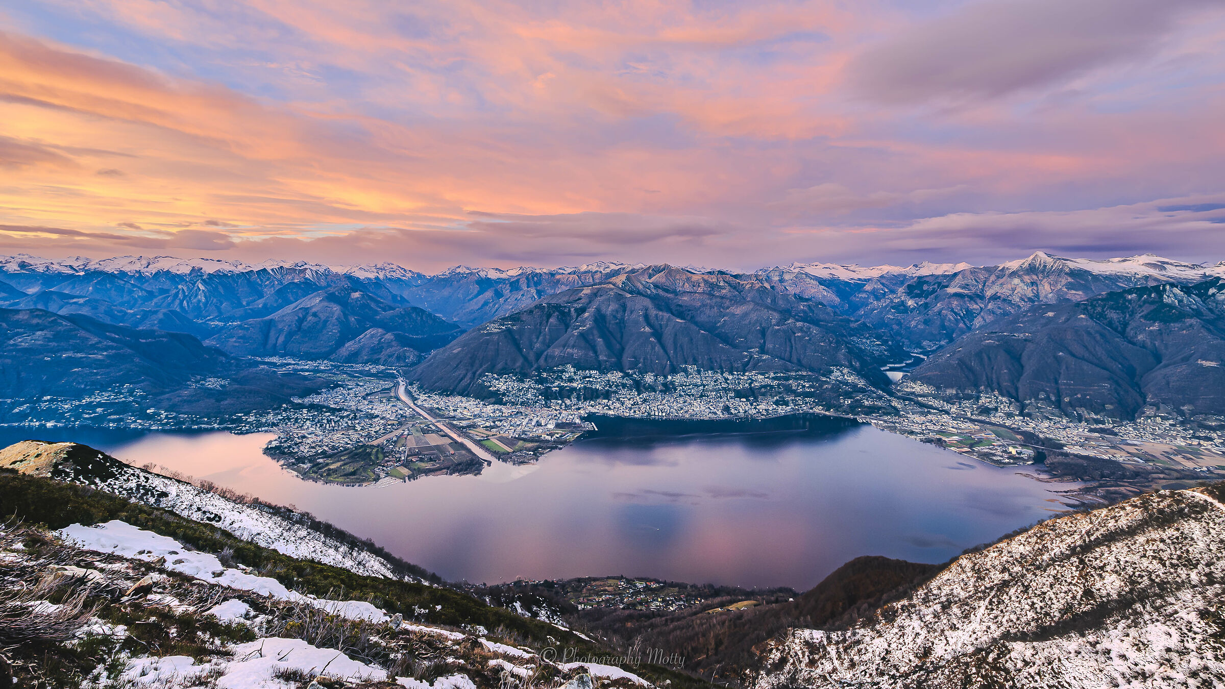 Qui, nella pace del tramonto