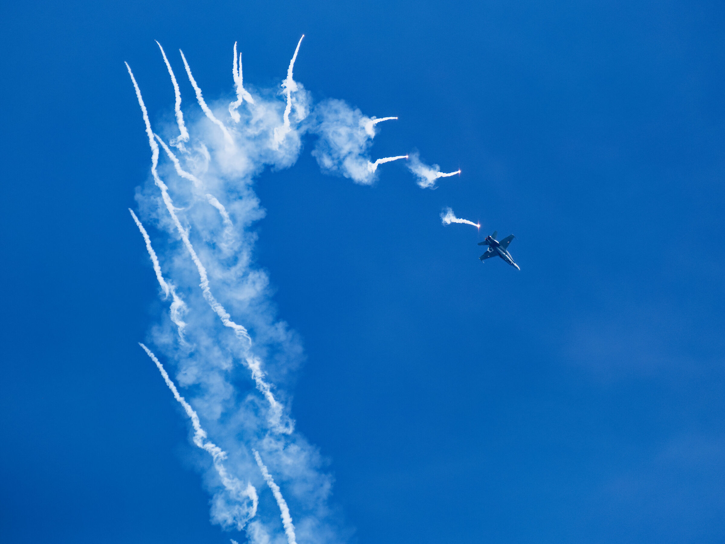 Jesolo 2023 - F18 lancio flares