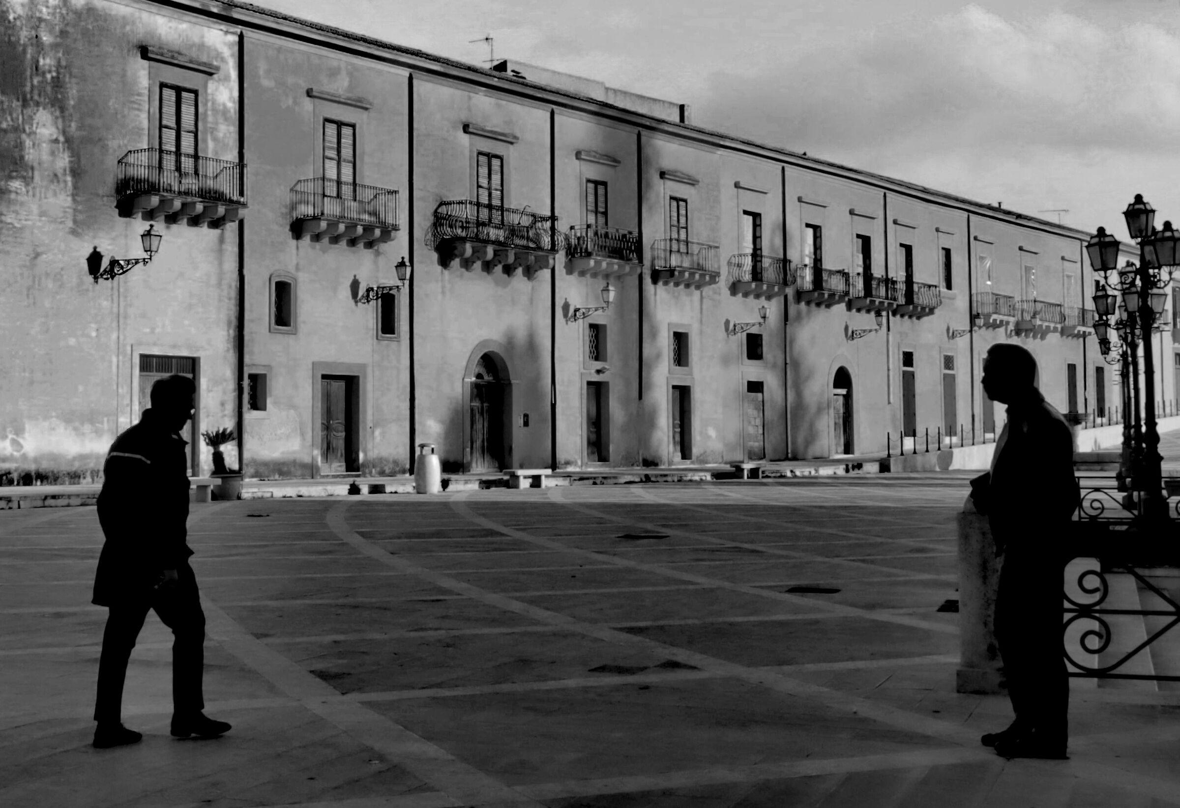 ... a destra l'autore de "Il Gattopardo"...