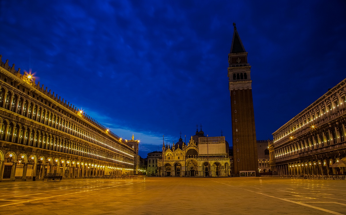 Emozionante l'ora blu