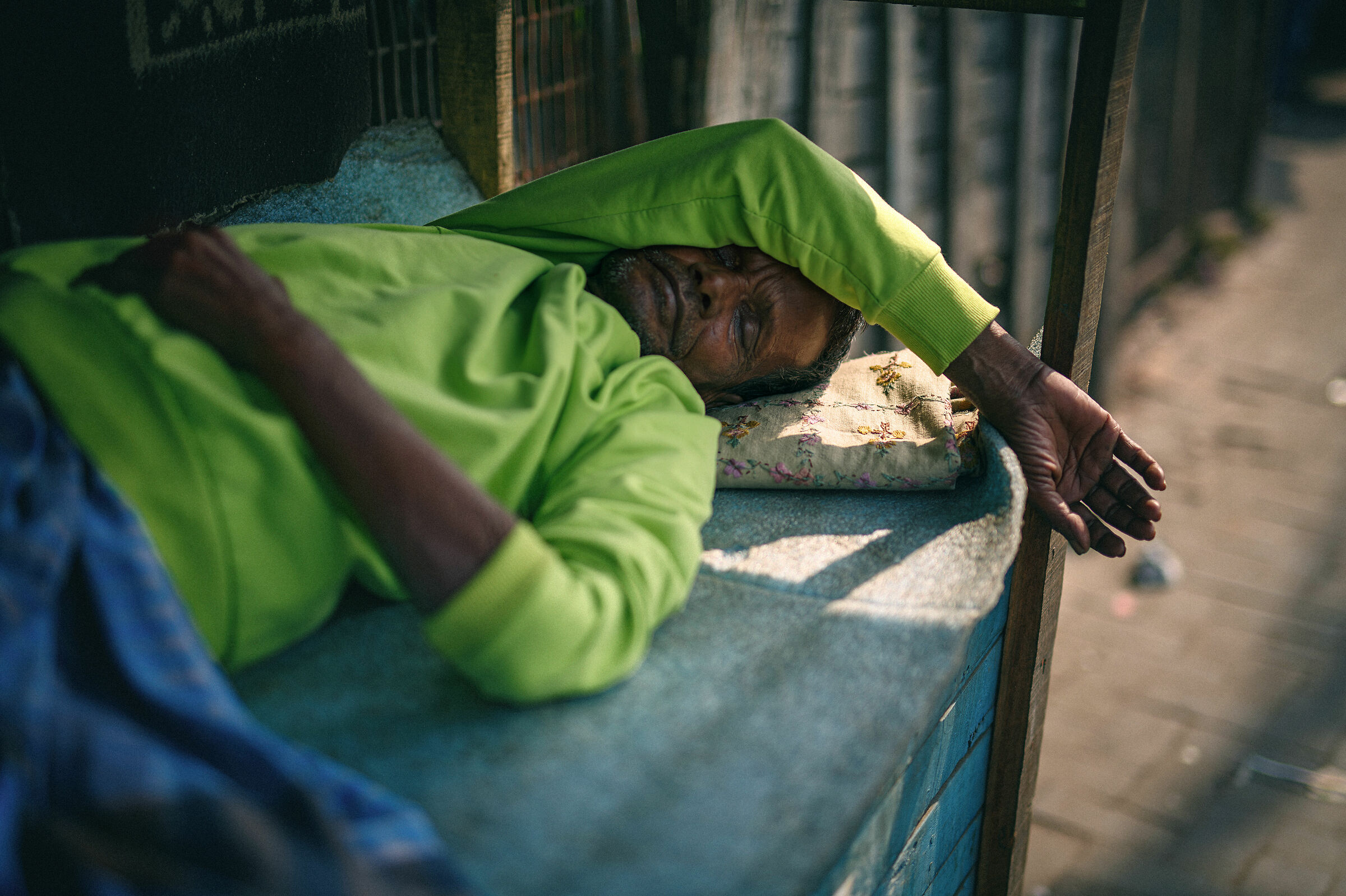 0319 - Sleeping in the road