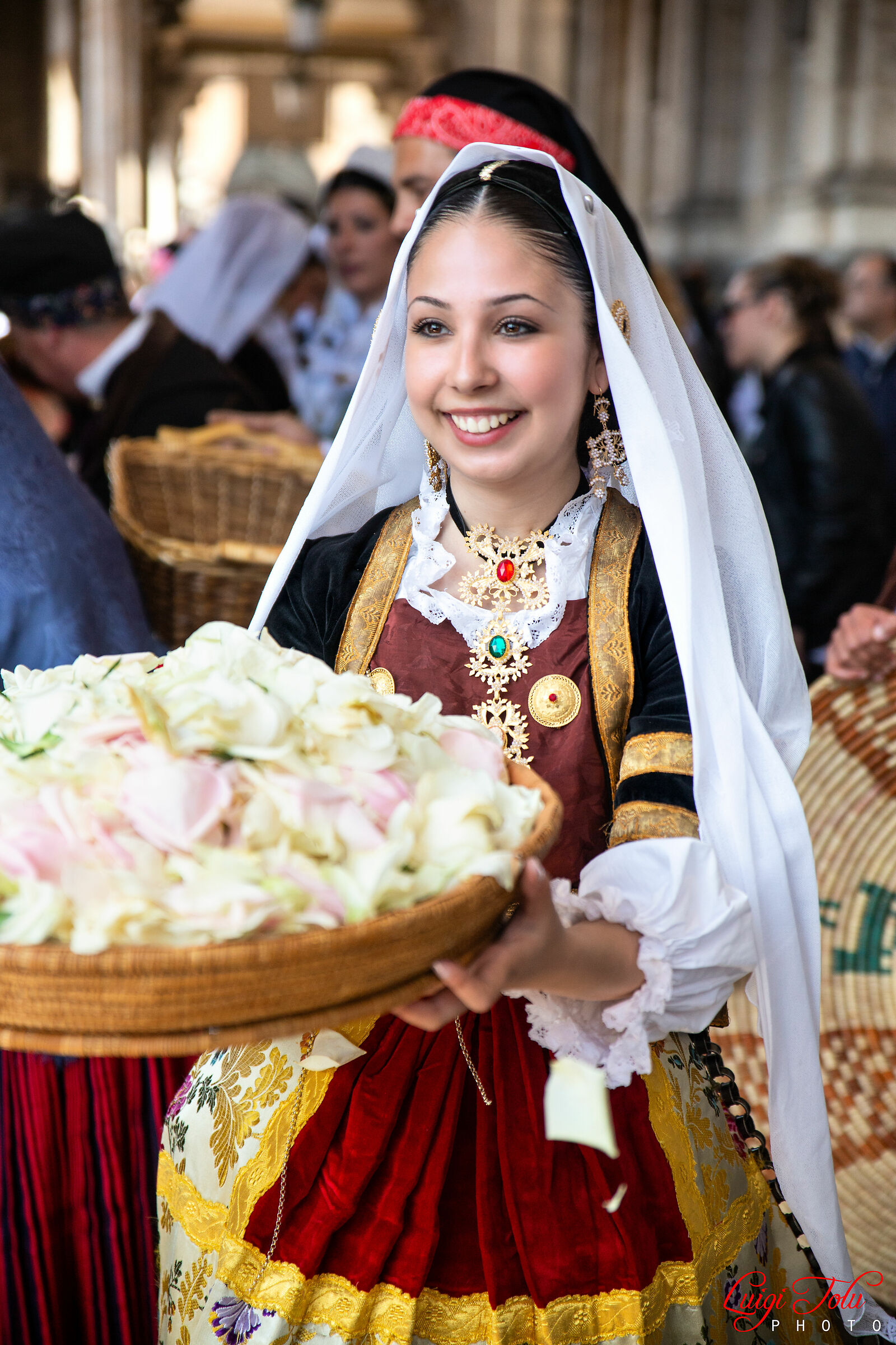 Ragazza di Quartu S. Elena - CA - A sa ramadura