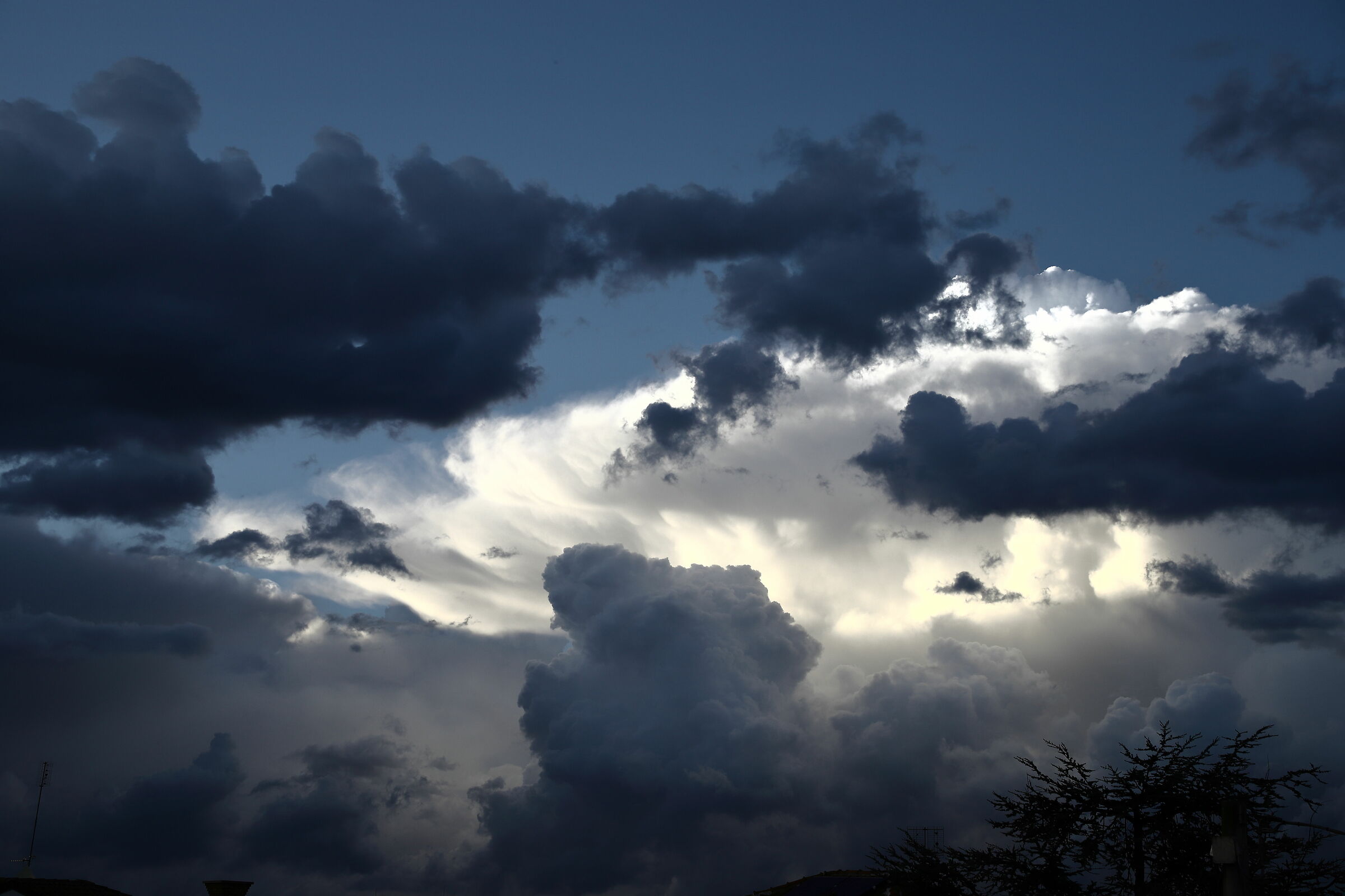 Monviso prima della tempesta