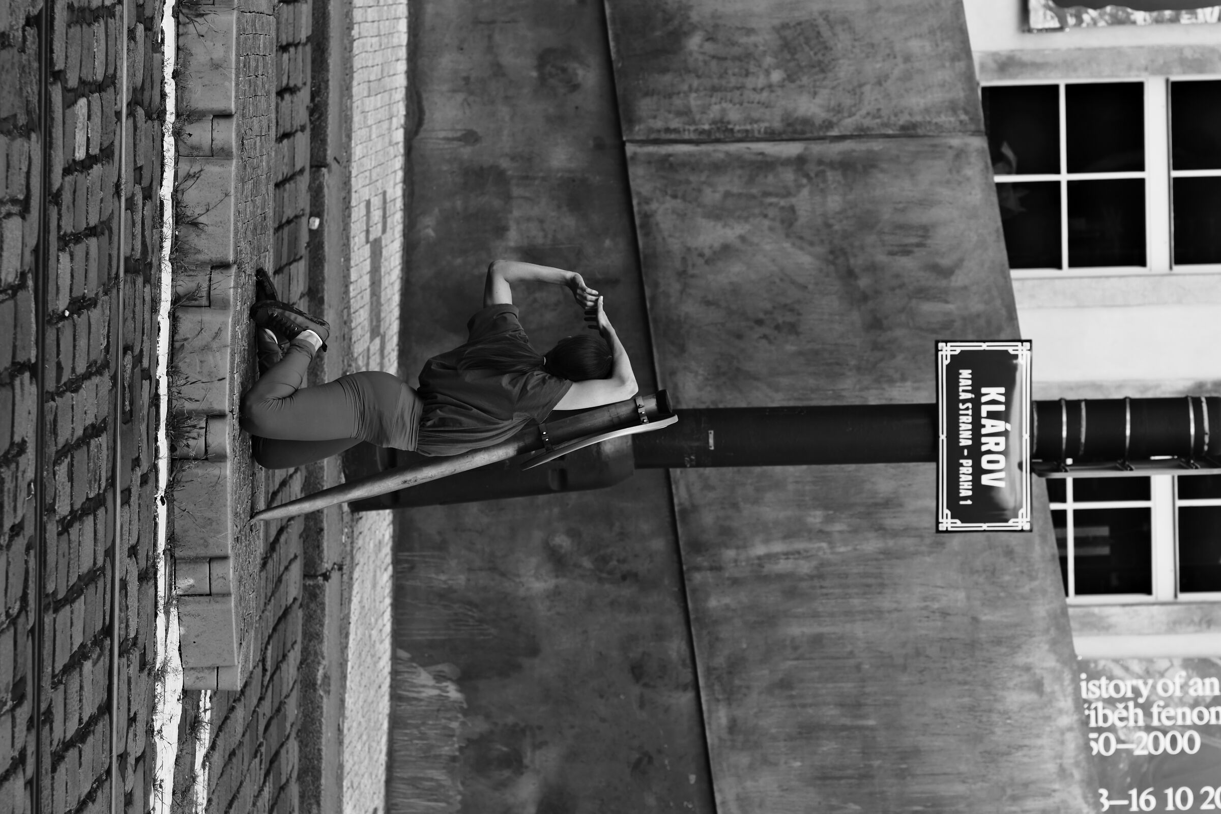 BAD WEIRD performer what does she do?