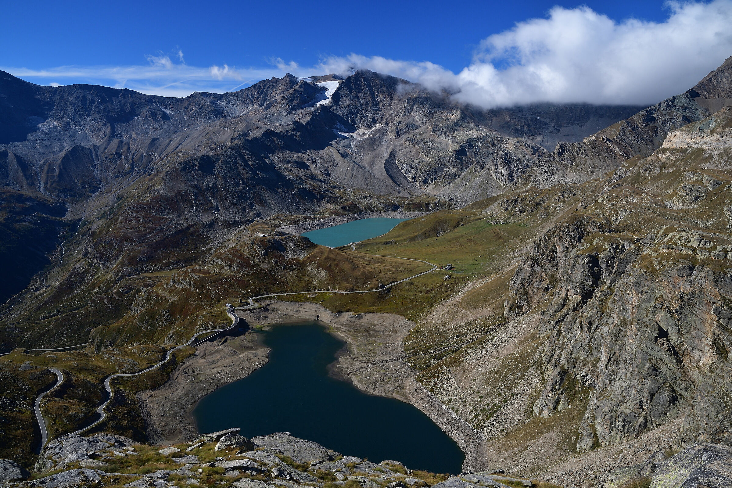Lake Serrù and Lake Agnel at the end of summer