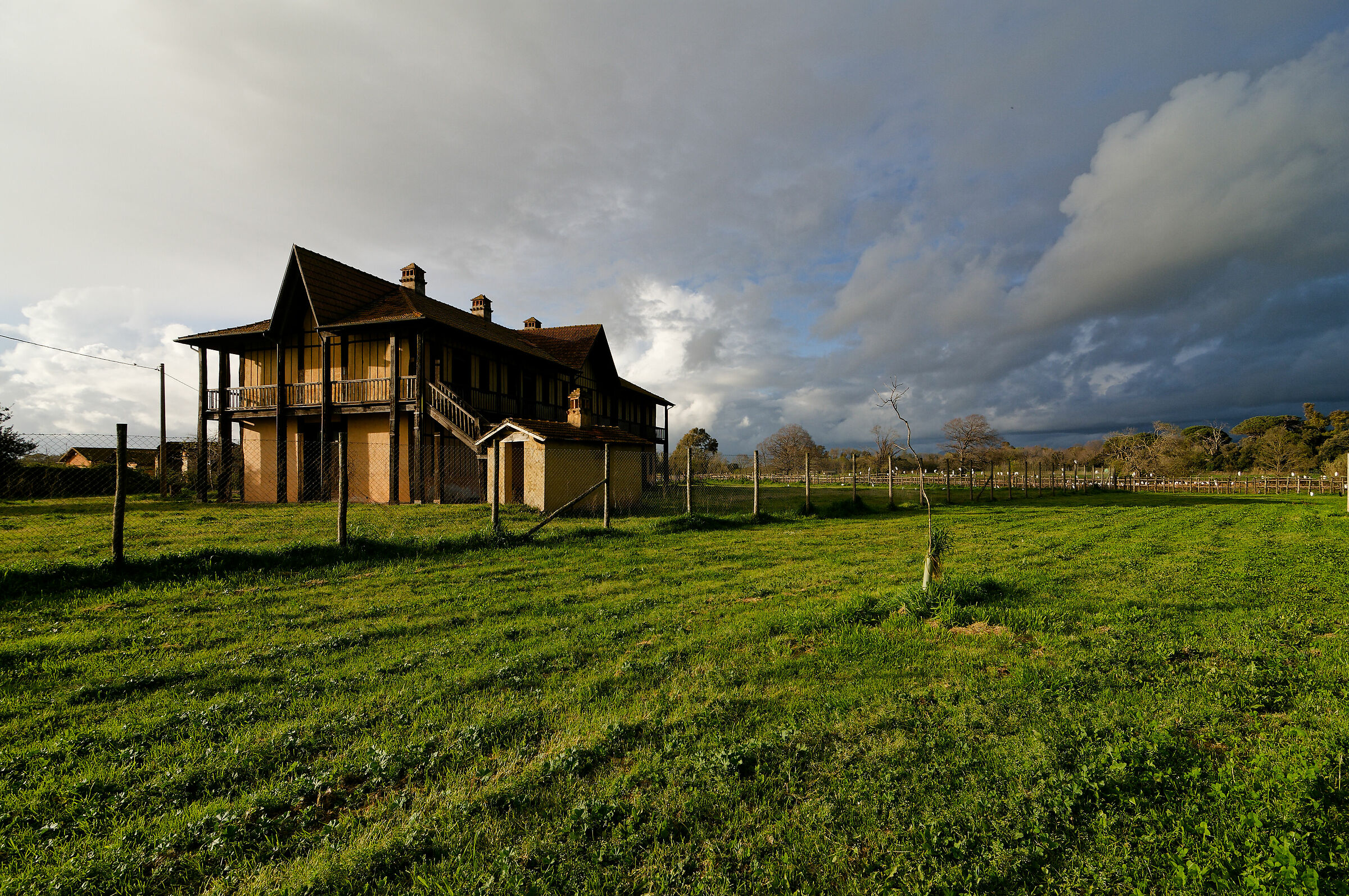 Villa inglese. Borgo di Fogliano