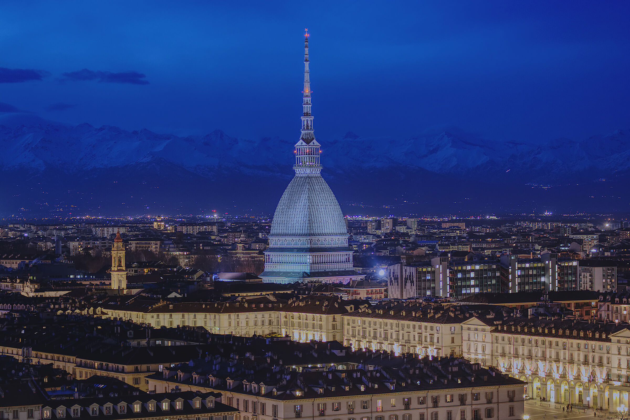 ultima neve dietro la Mole